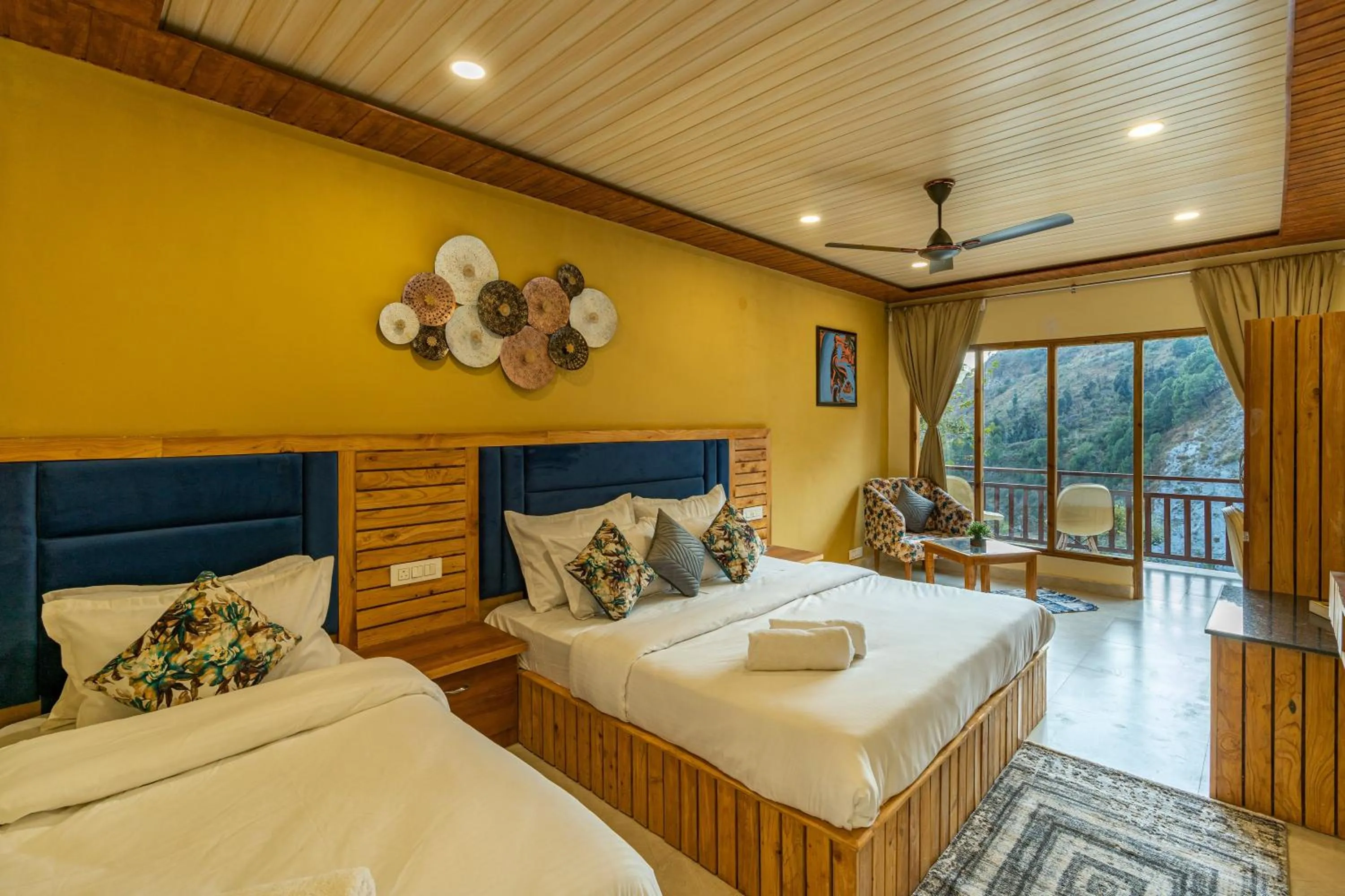 Photo of the whole room, Bed in Zostel Plus Kareri