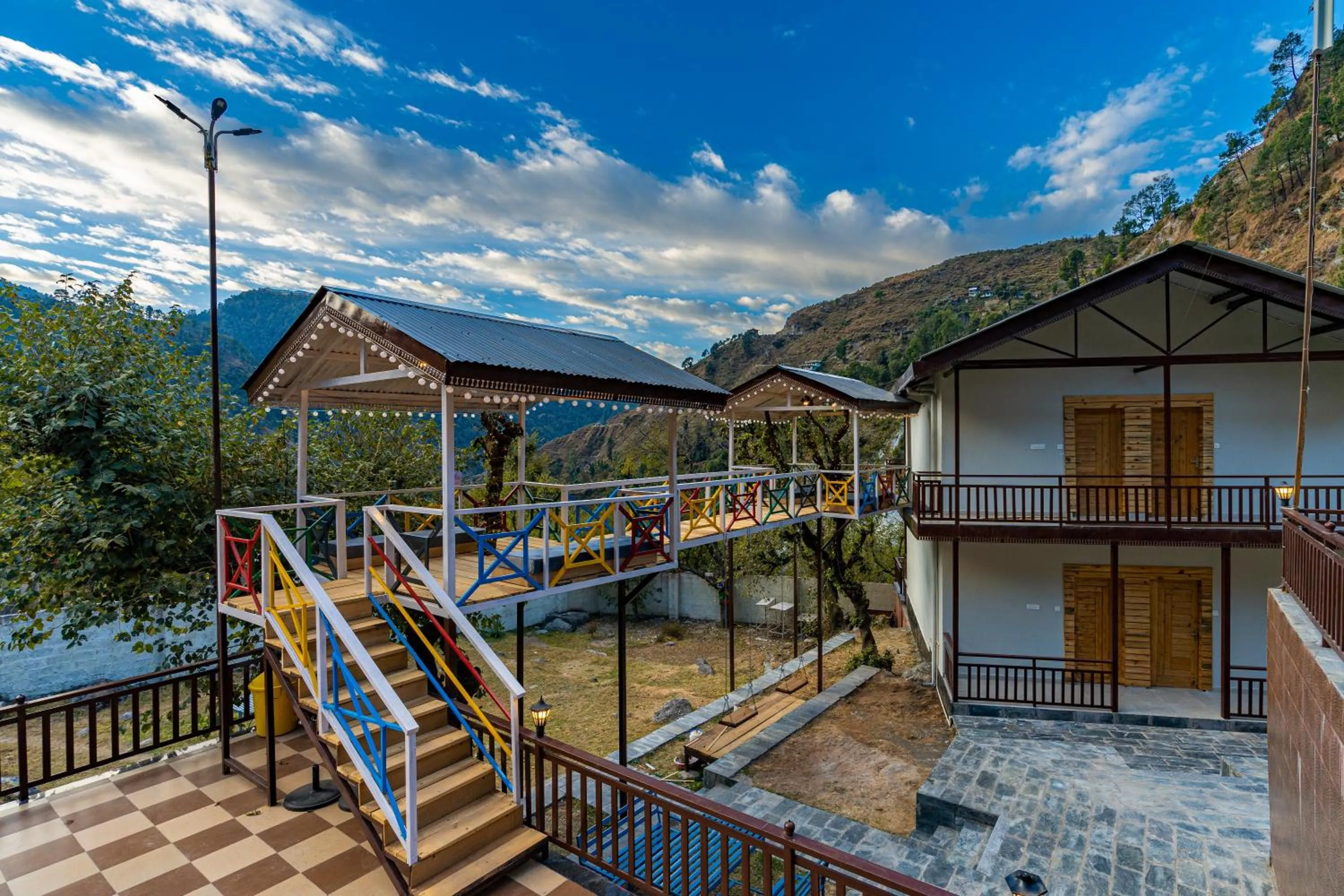 Day in Zostel Plus Kareri