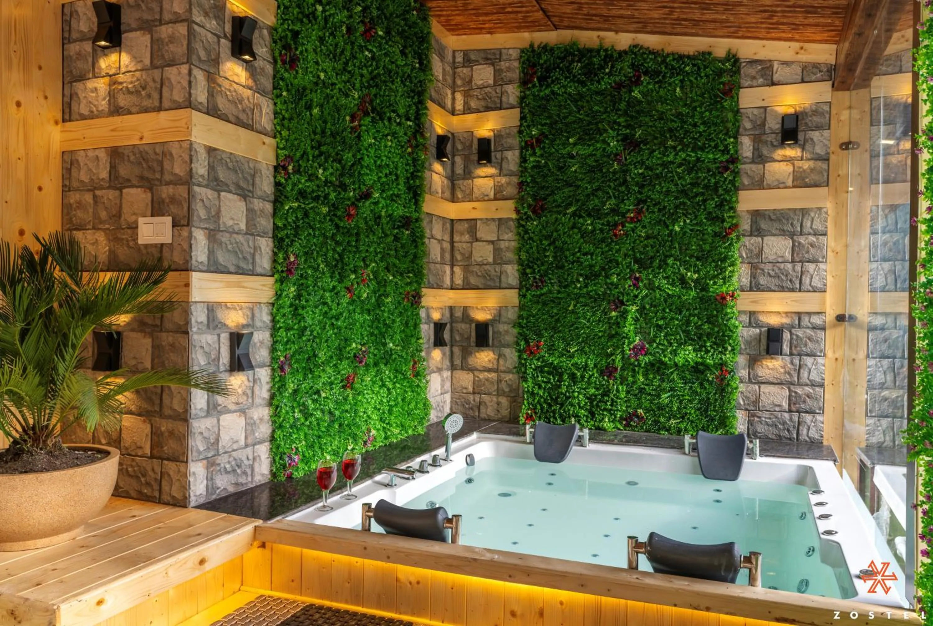 Balcony/Terrace in Zostel Plus Kareri