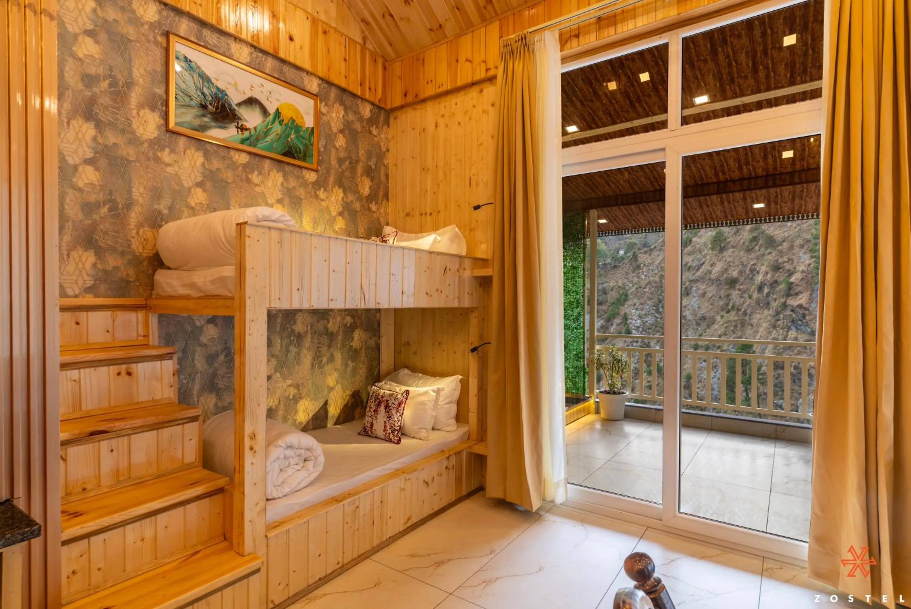 Bed in Zostel Plus Kareri