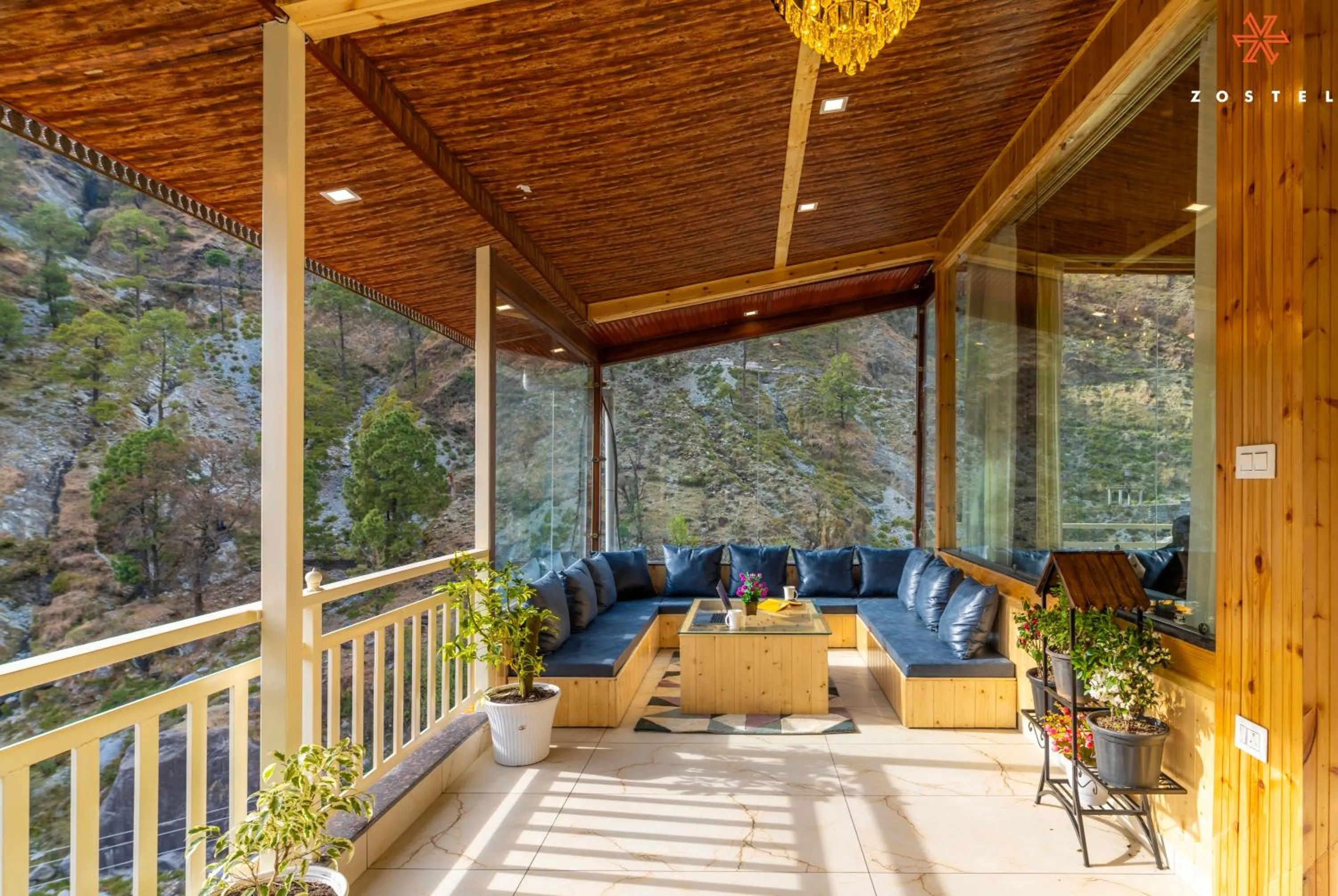 Balcony/Terrace in Zostel Plus Kareri