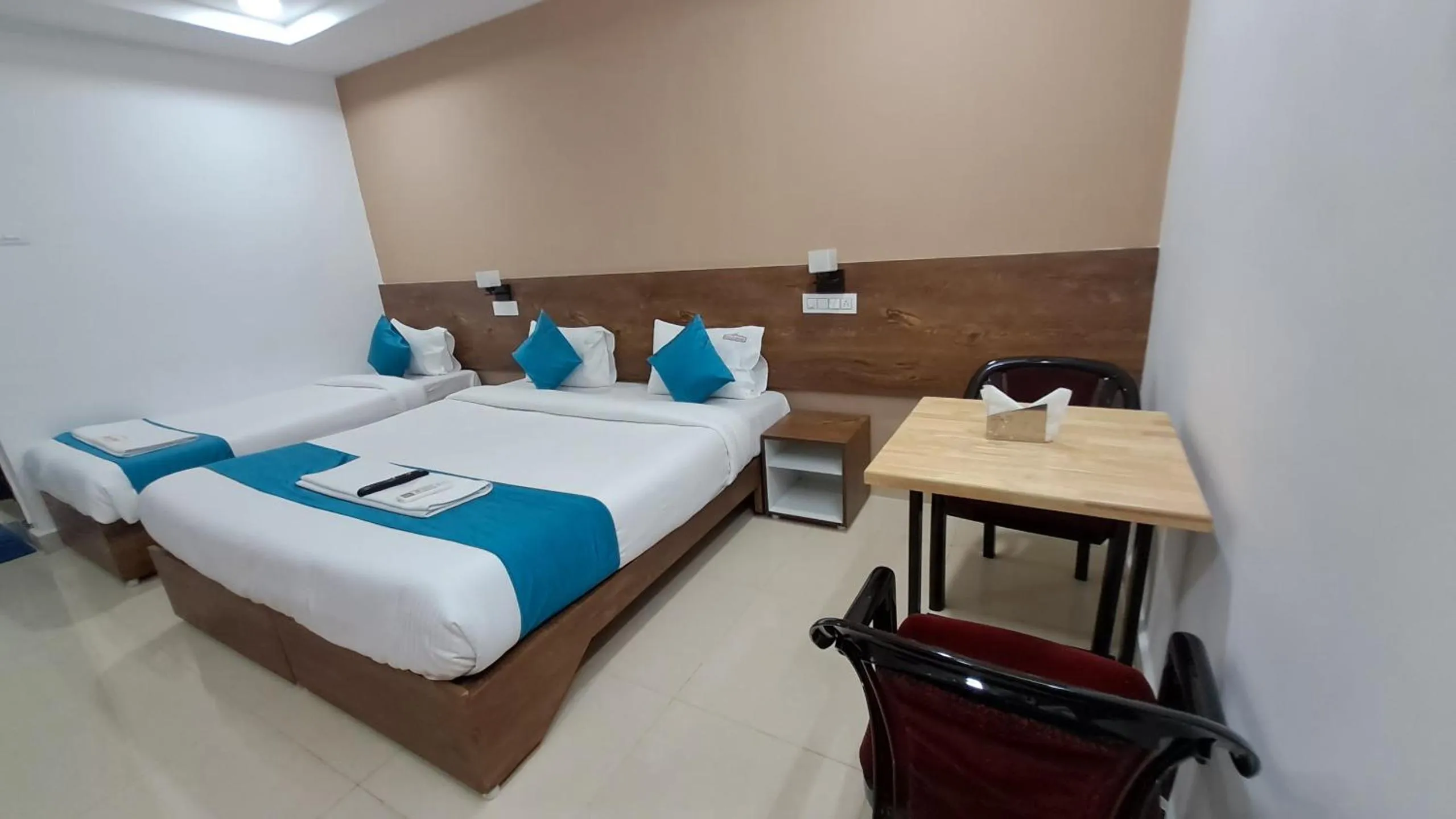 Bed in The Balcony Hotel