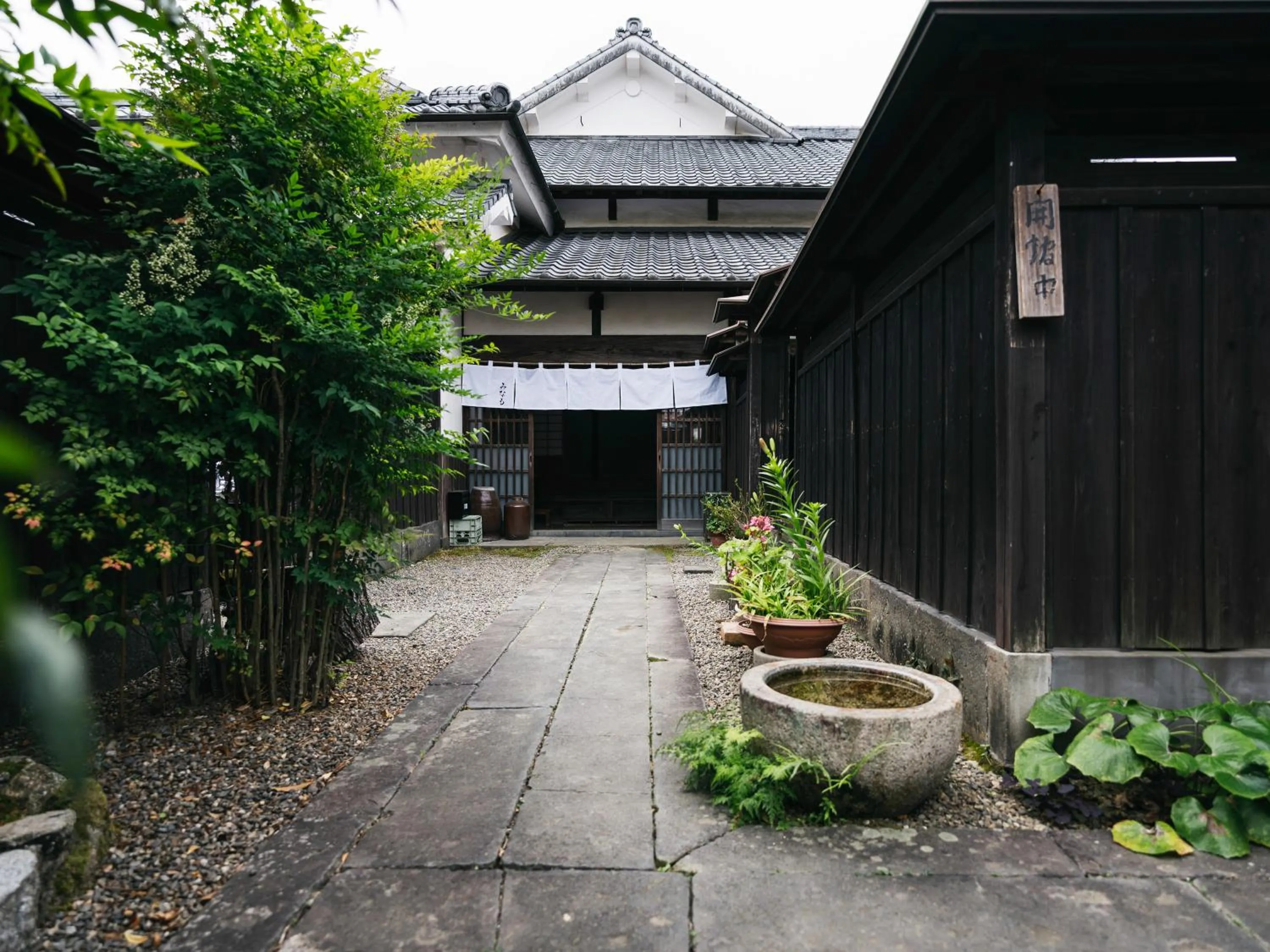 Restaurant/places to eat in Minamo