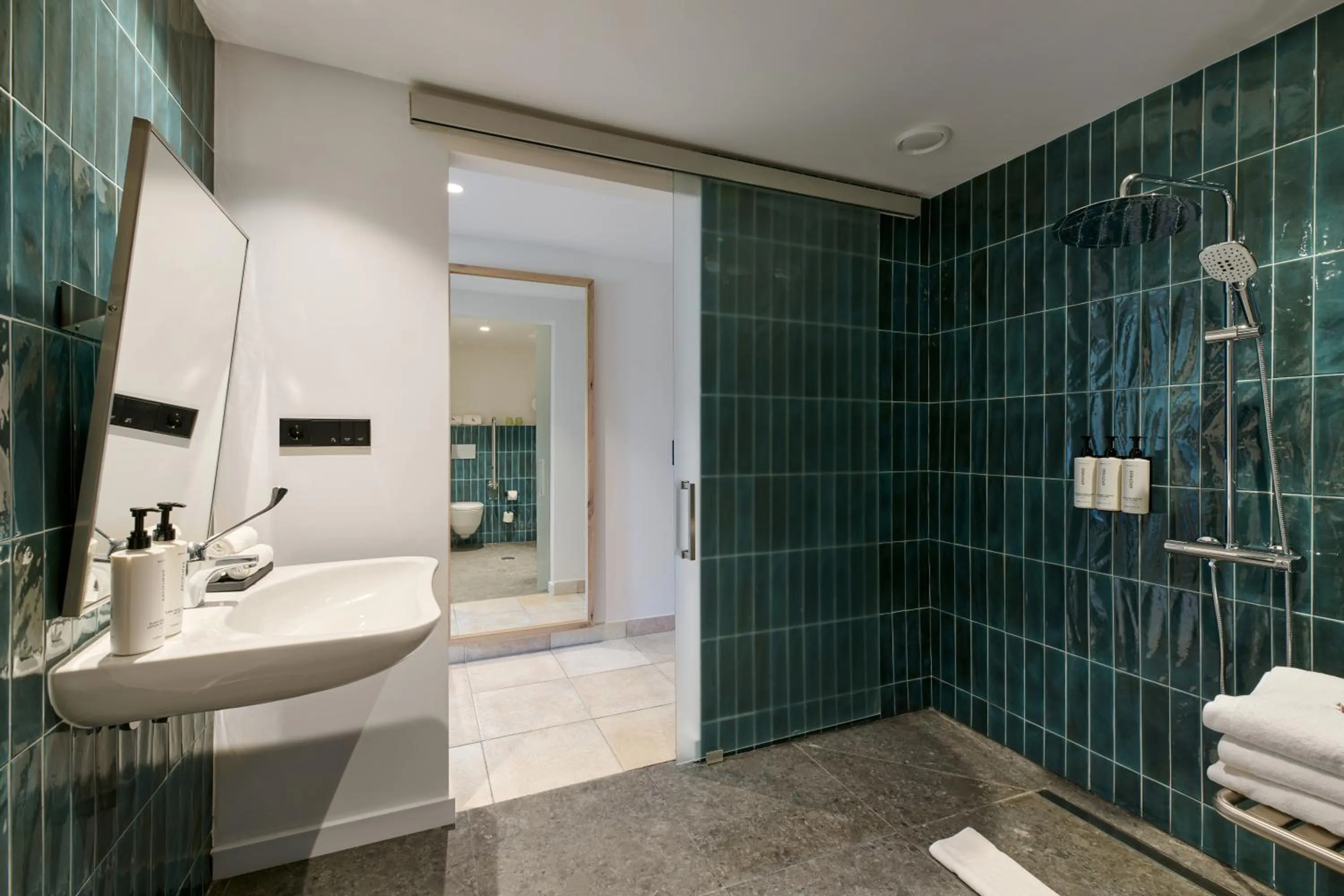 Bathroom in Sarena de Muro Resort Mallorca, part of Destination by Hyatt