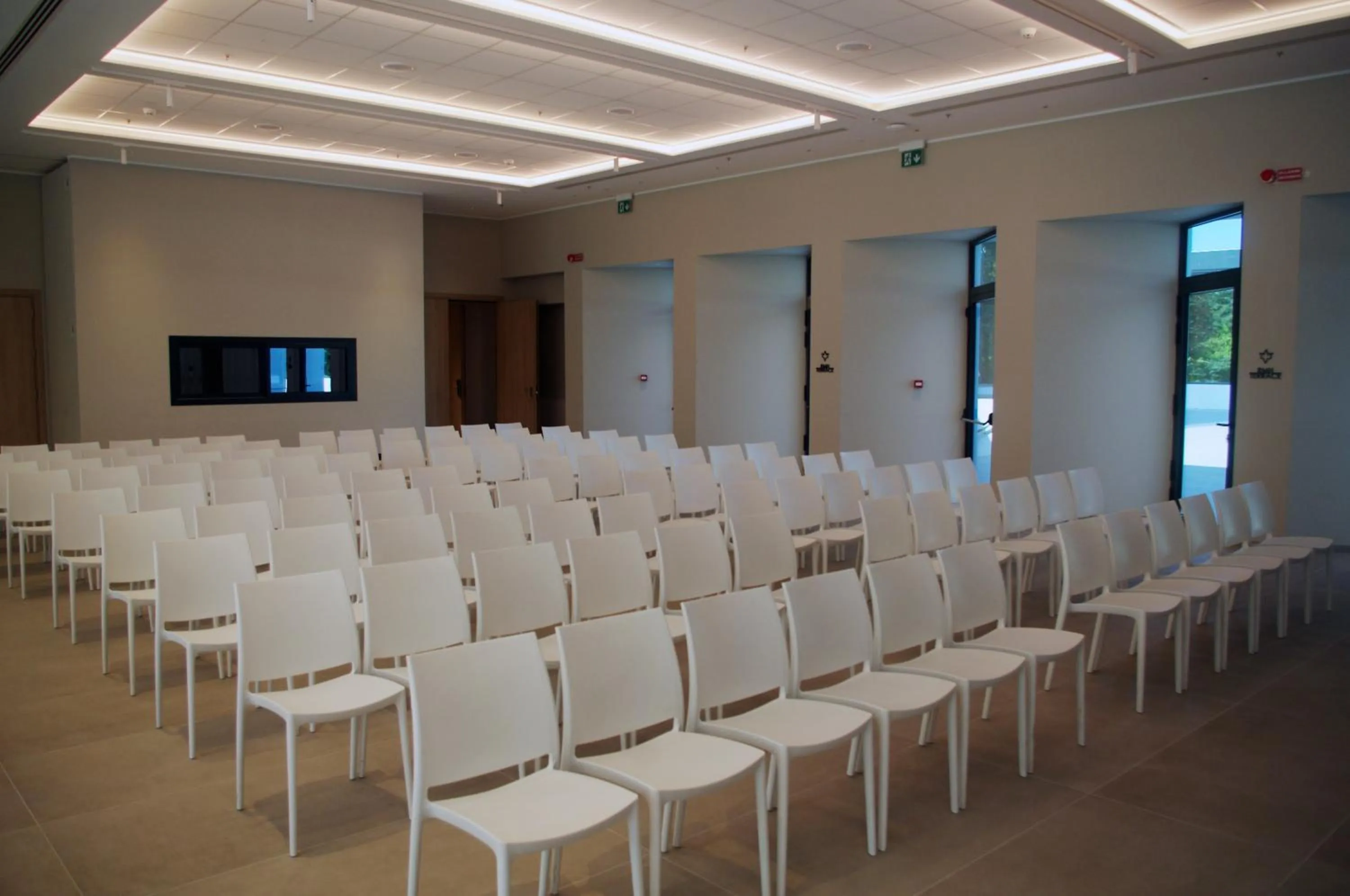 Business facilities in RMH Modena Raffaello