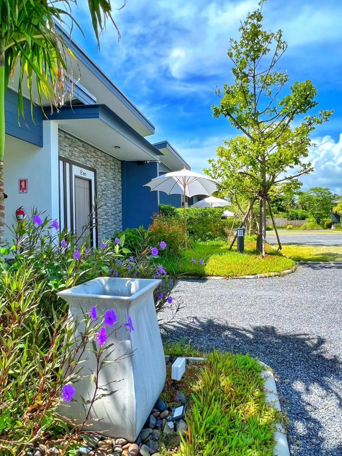 Property building in Blue Moon Boutique Resort