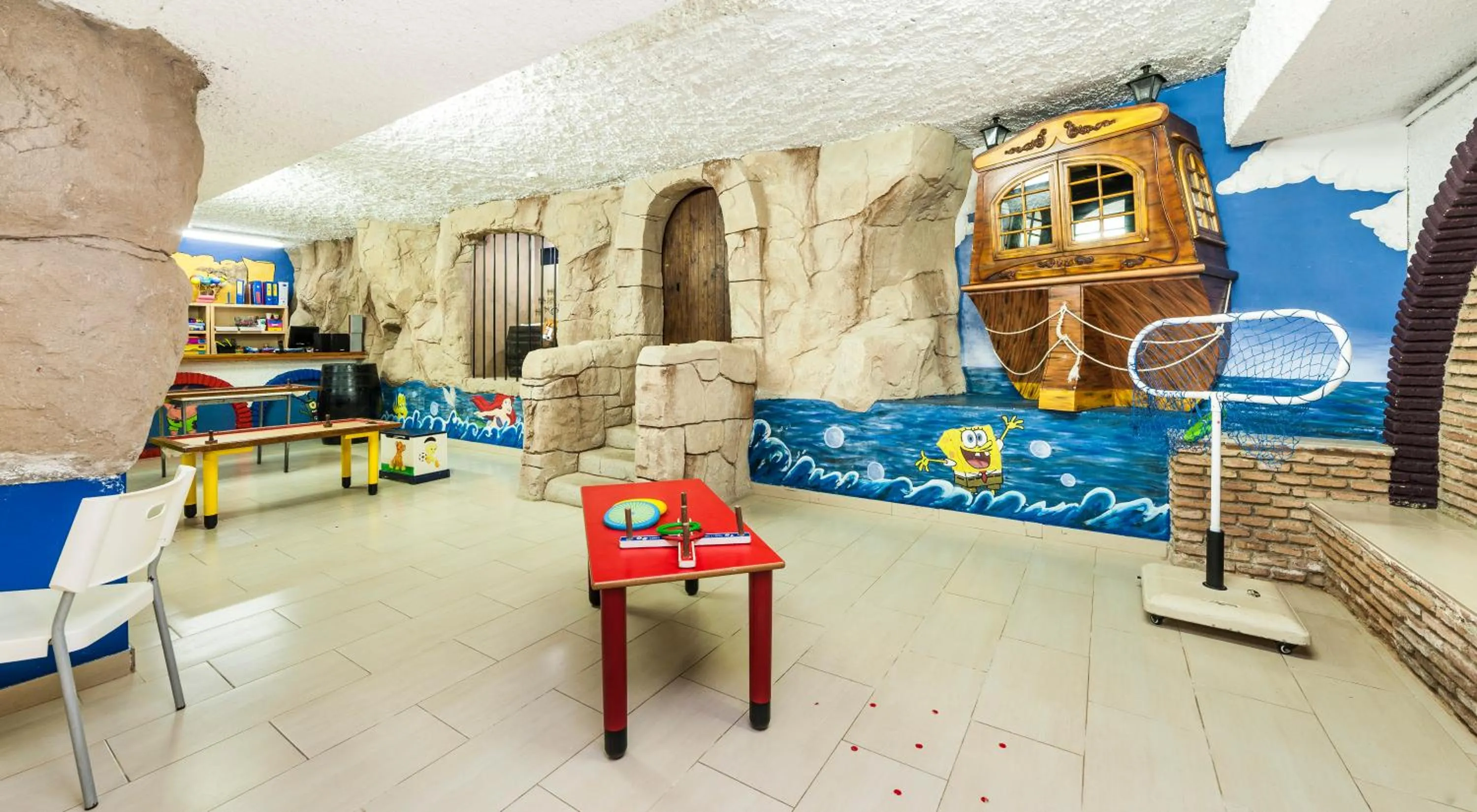 Kids's club in Globales Los Patos Park