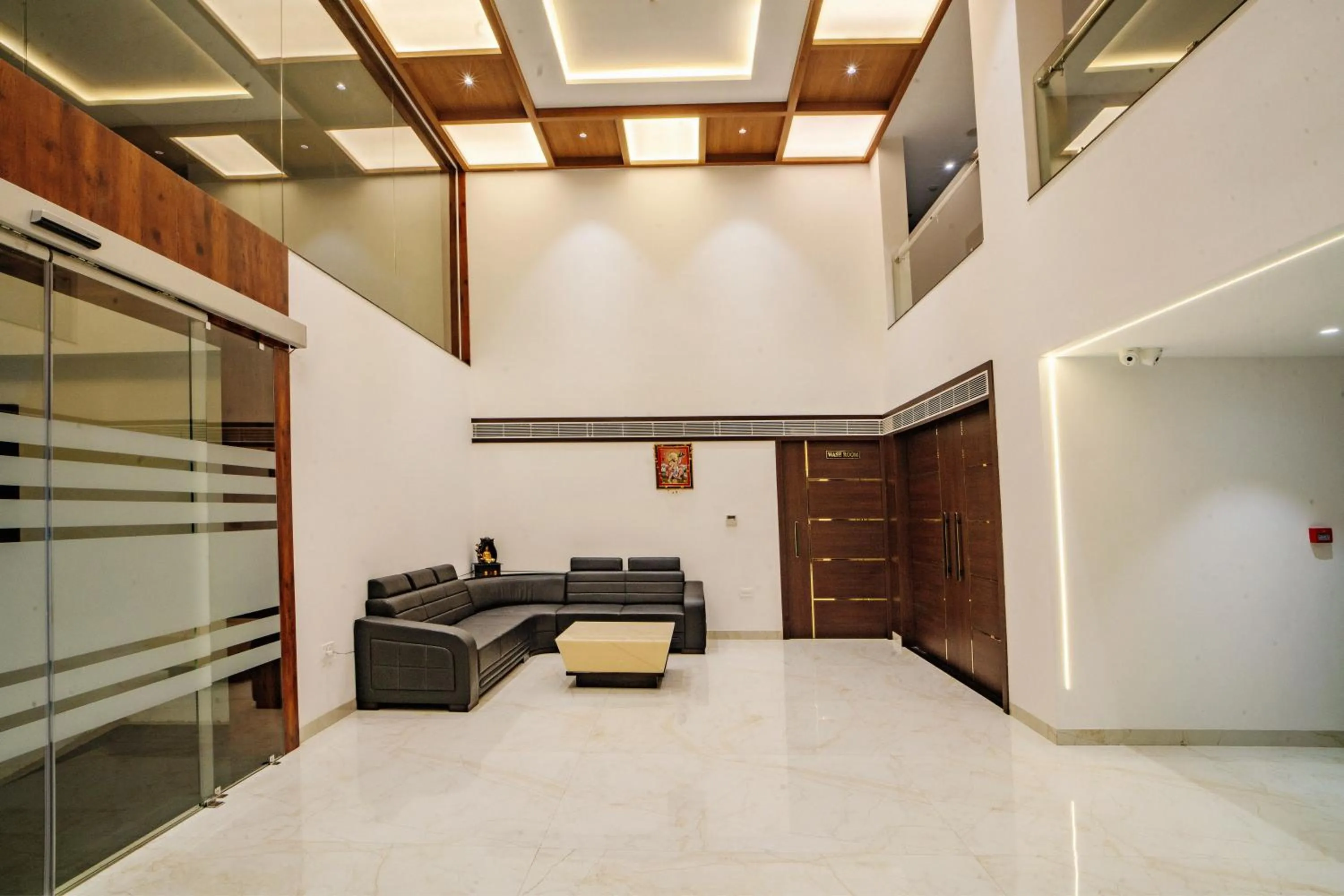 Lobby or reception in THE MANGAL VIEW RESIDENCY - A Luxury Boutique Business Hotel