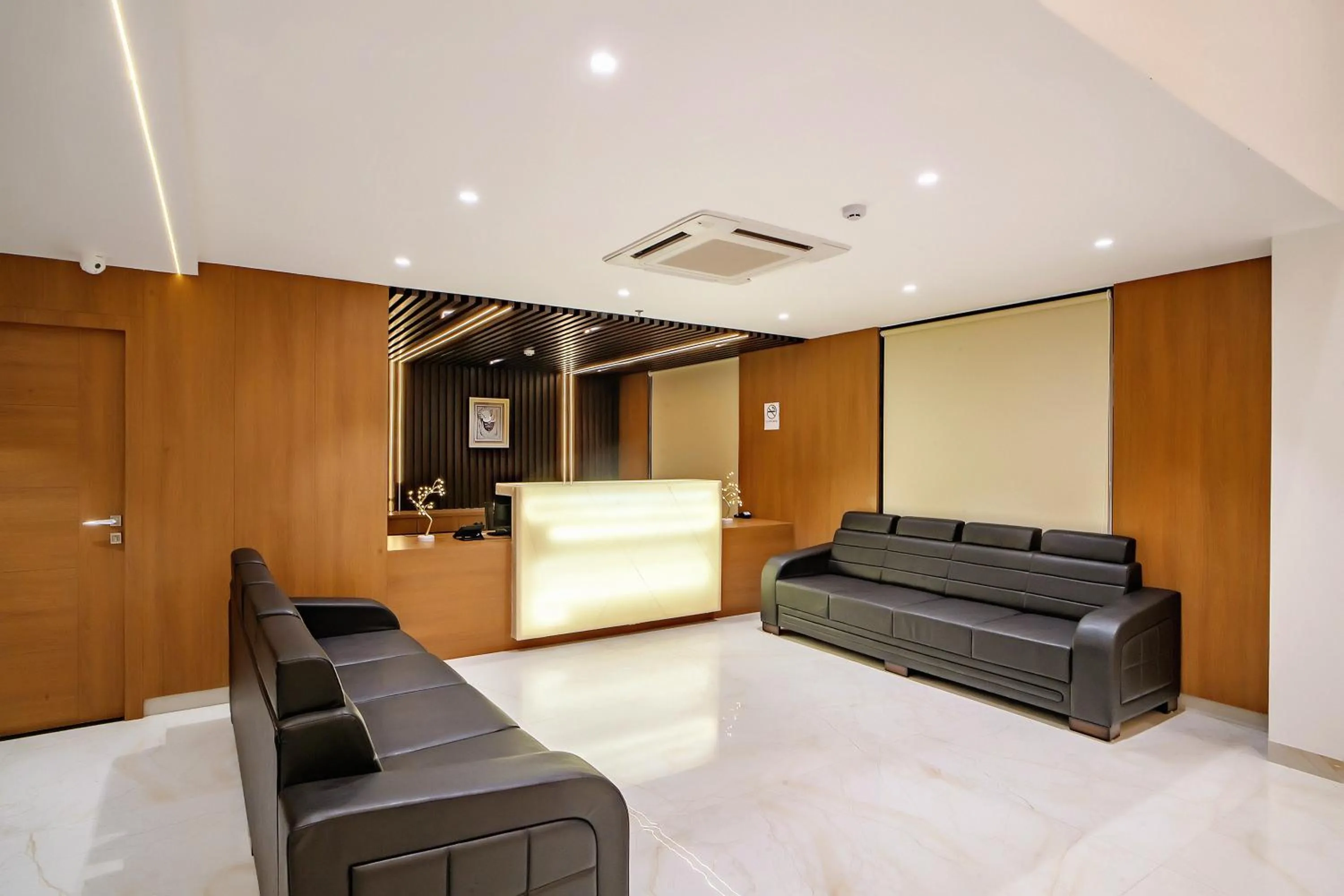 Lobby or reception in THE MANGAL VIEW RESIDENCY - A Luxury Boutique Business Hotel