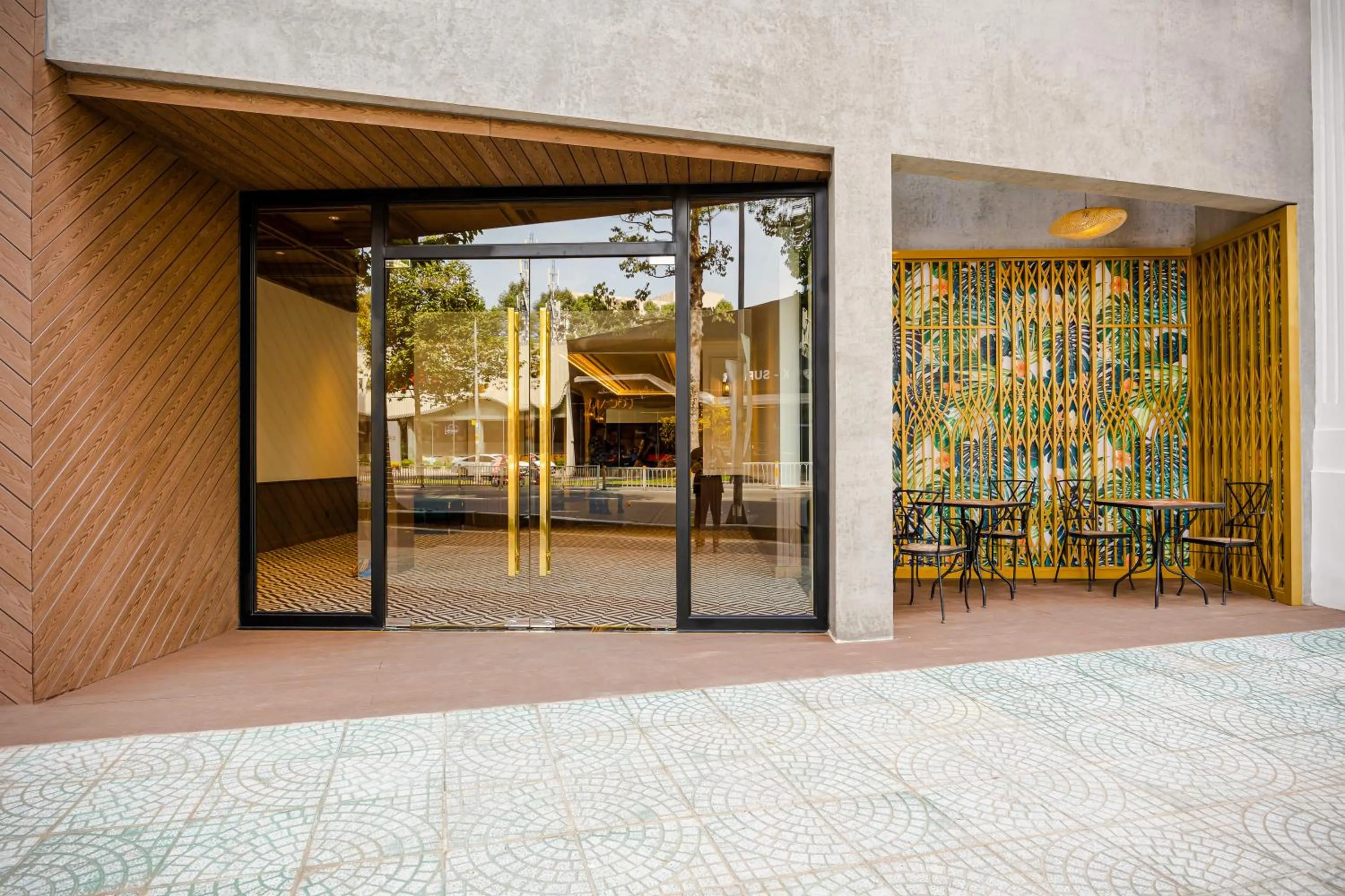 Facade/entrance in Dai Nam Boutique Hotel