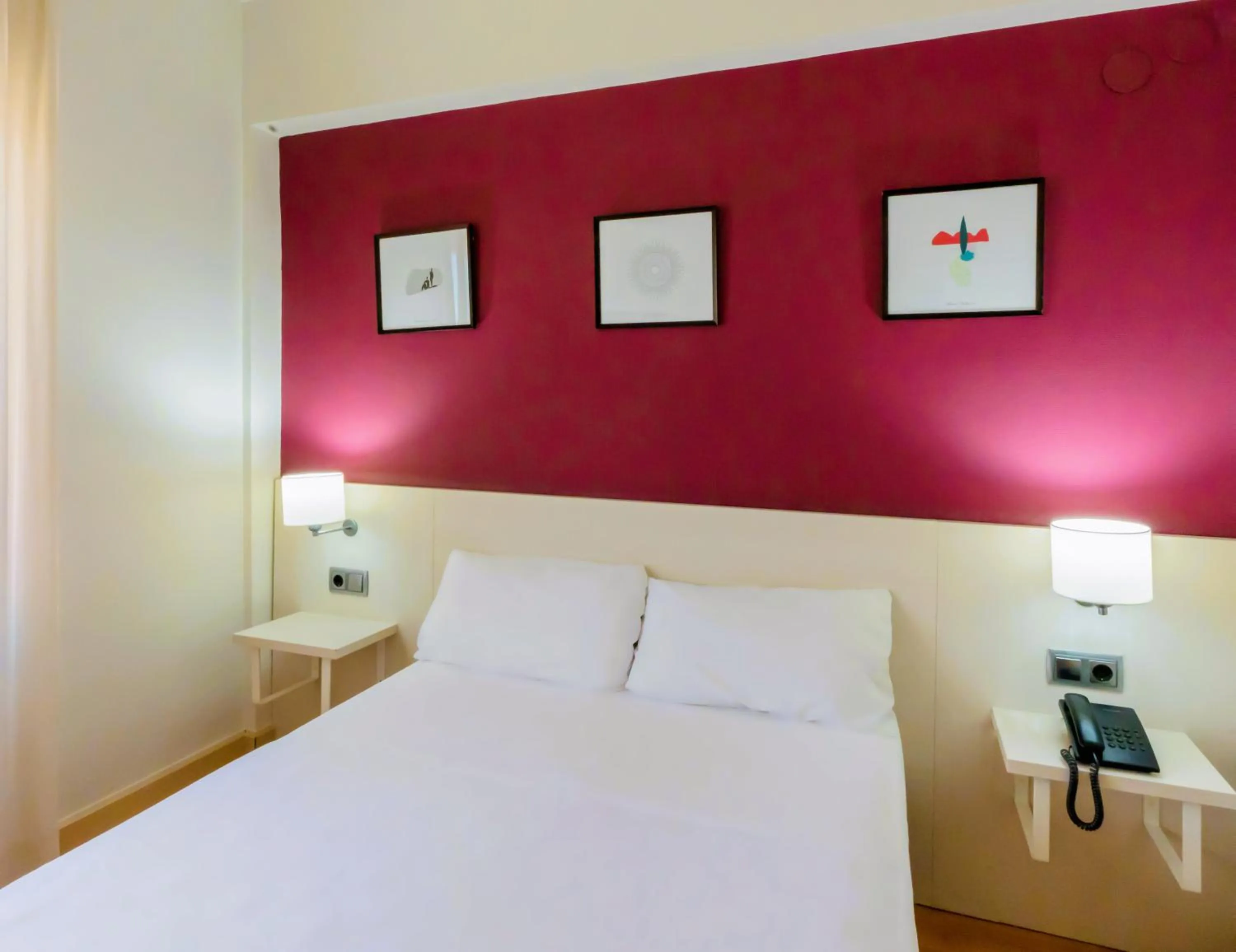 Bed in Hotel Palacios