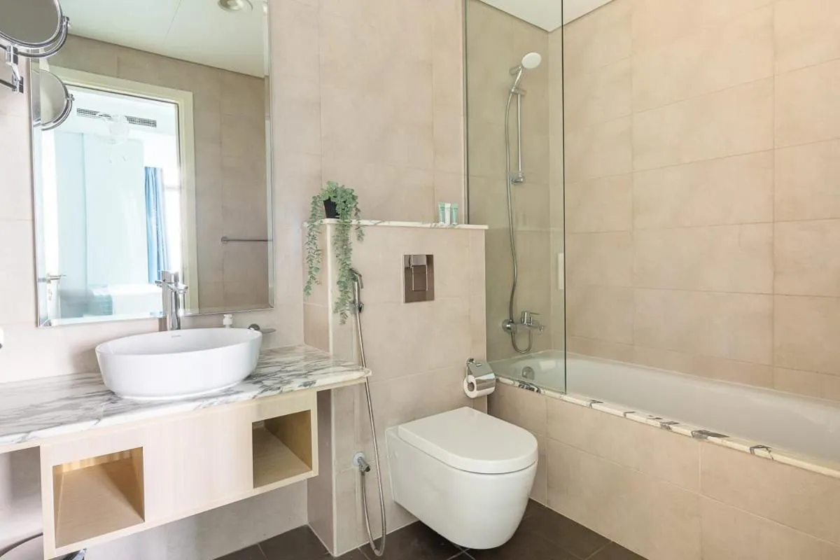 Other in Frank Porter - Paramount Midtown