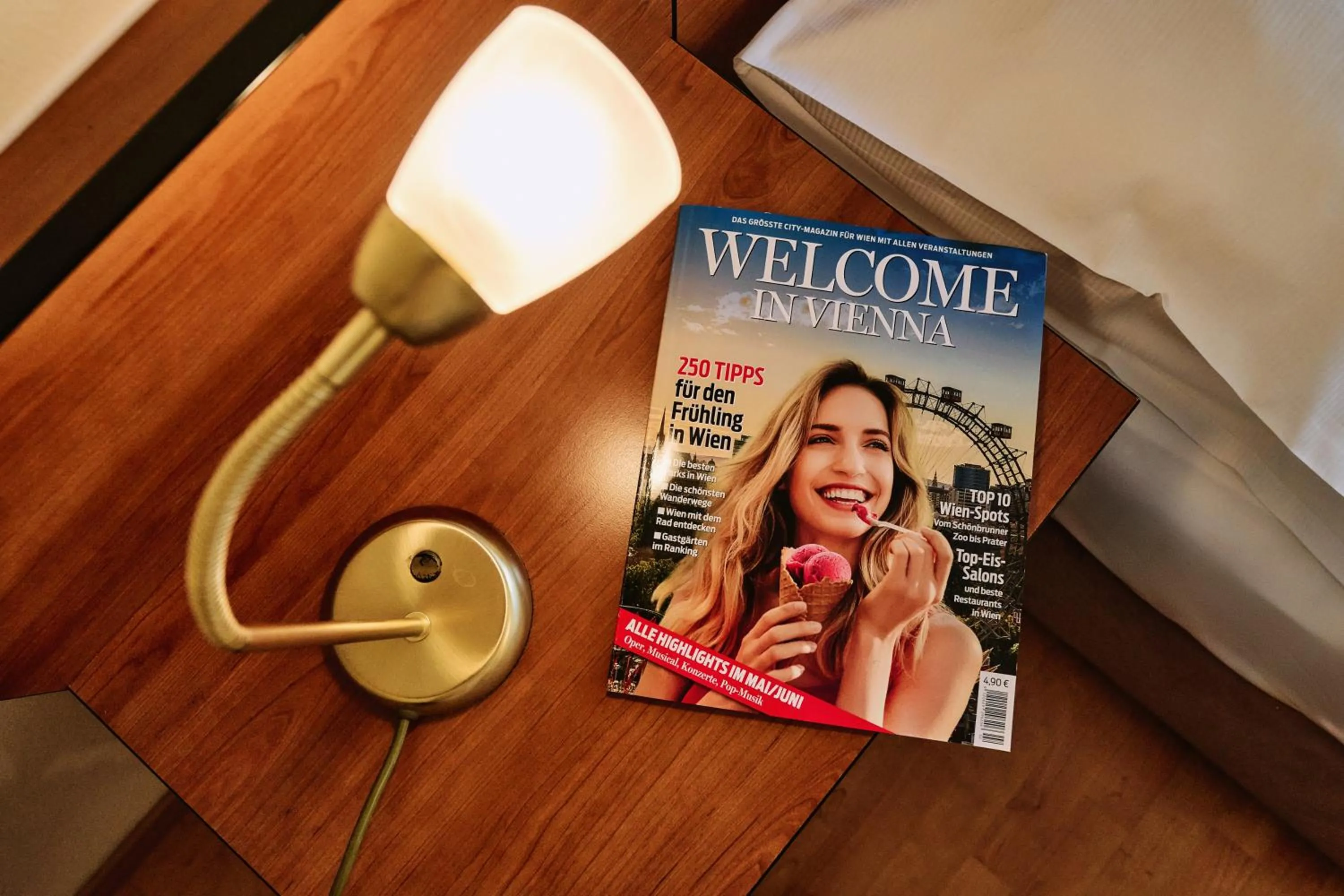 Photo of the whole room in Hotel Deutschmeister