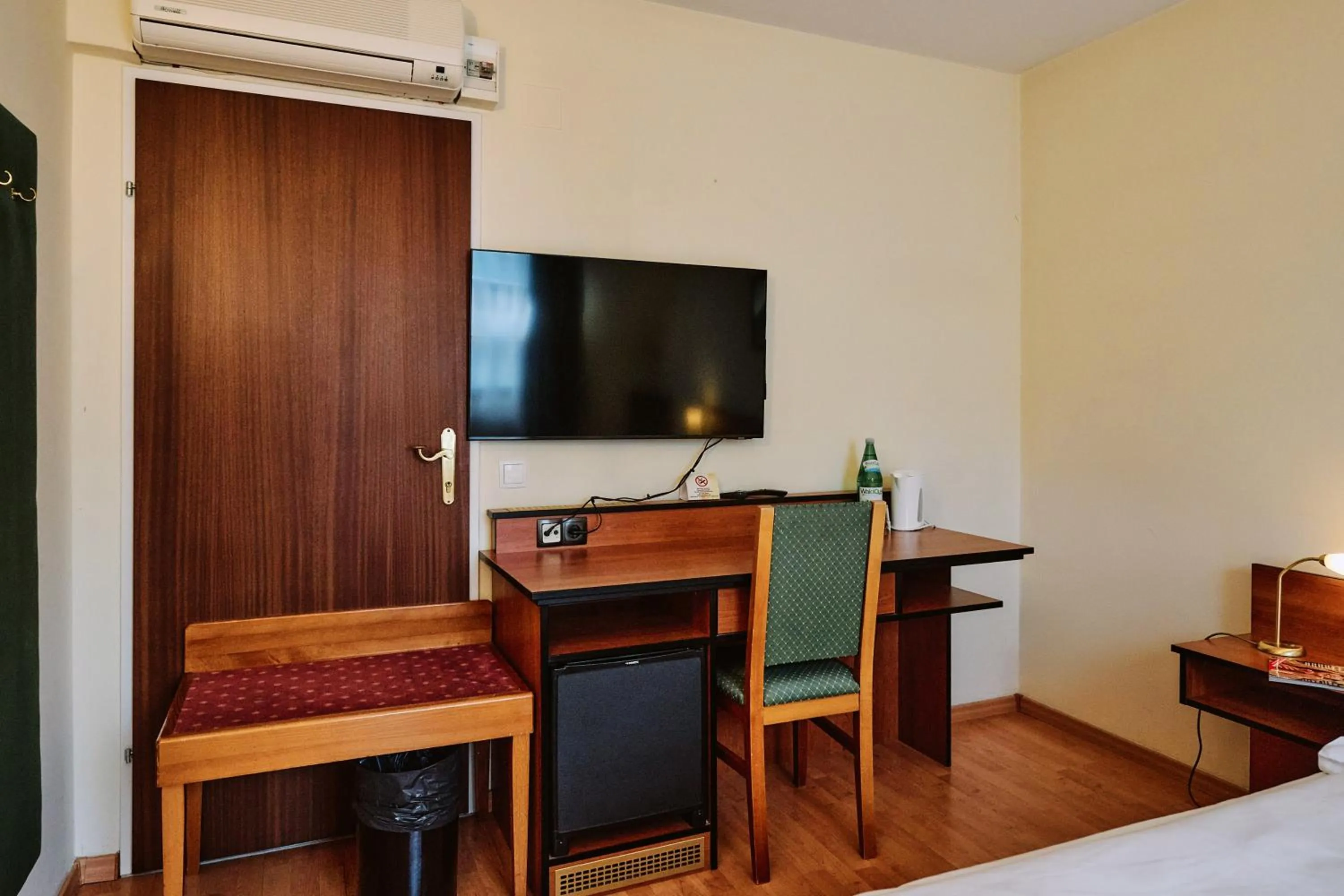 TV and multimedia in Hotel Deutschmeister