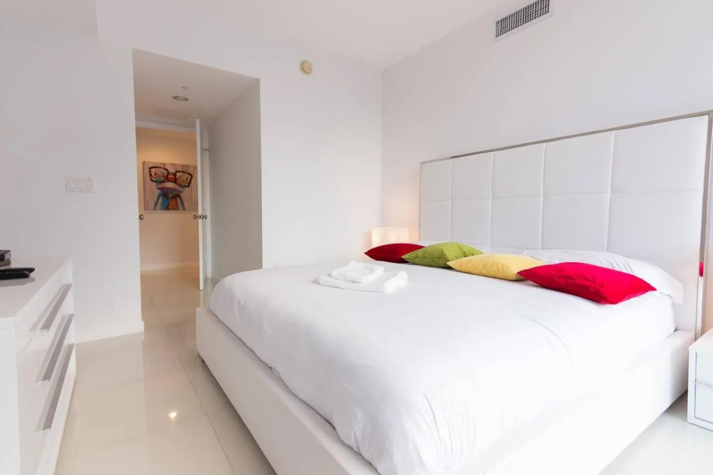 Bed in Amazing unit Miami Brickell with Sea & City View