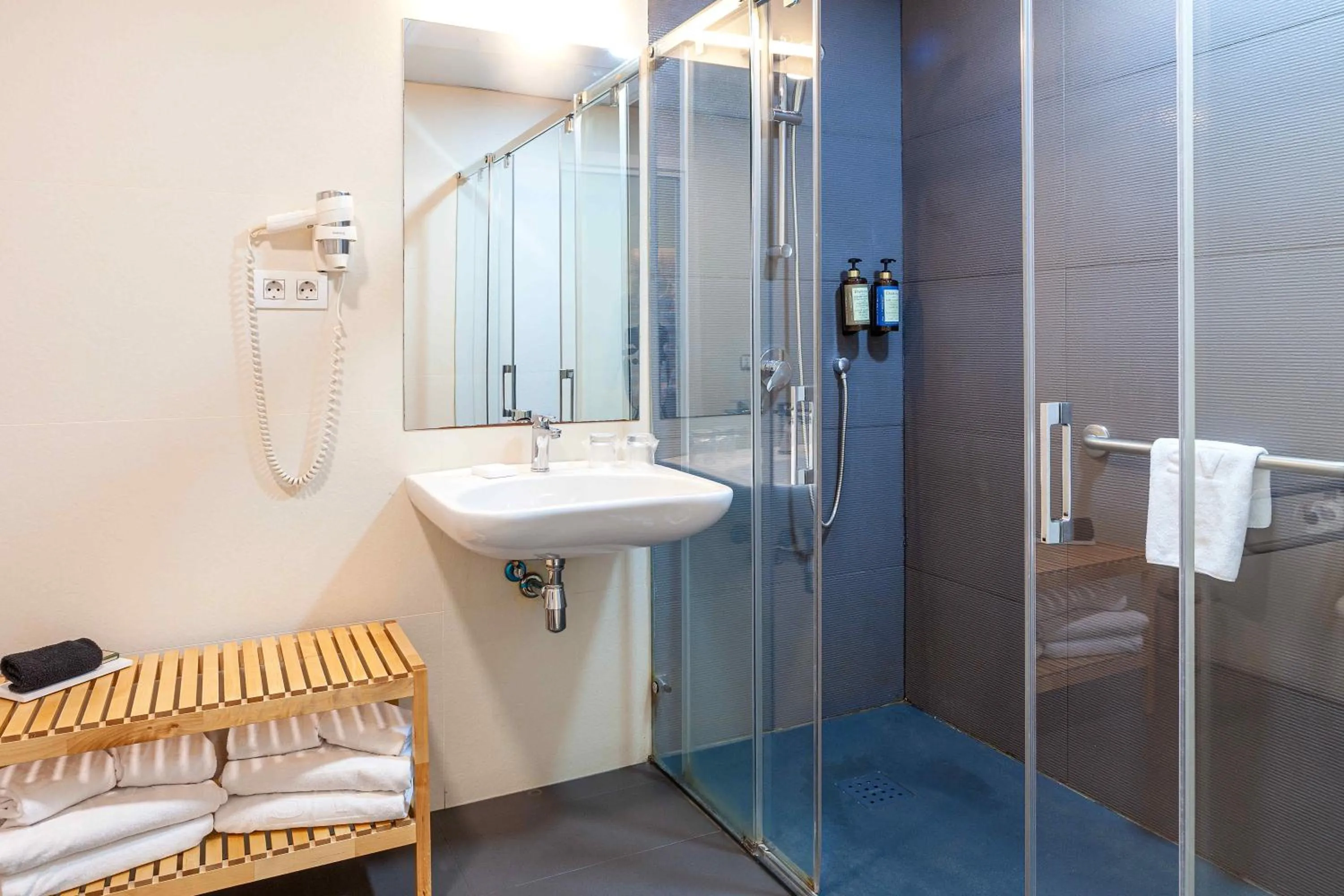 Suites Viena Plaza de España