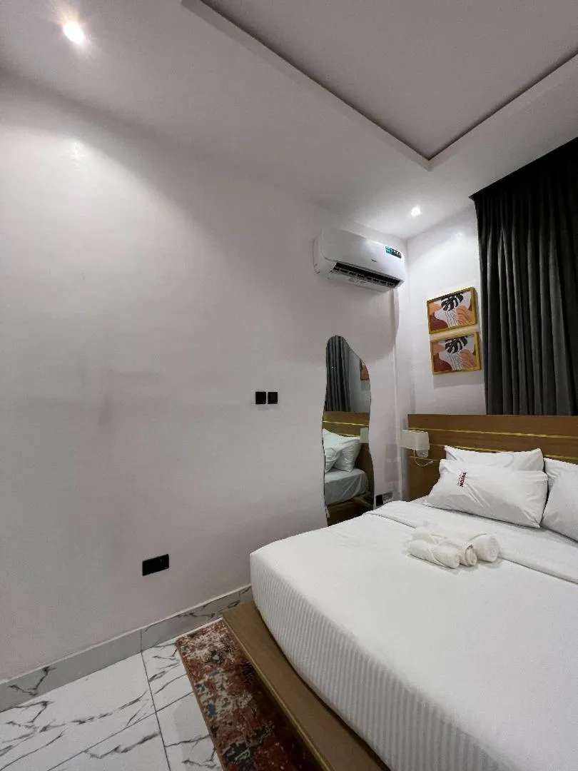 Bed in Bricks Residence