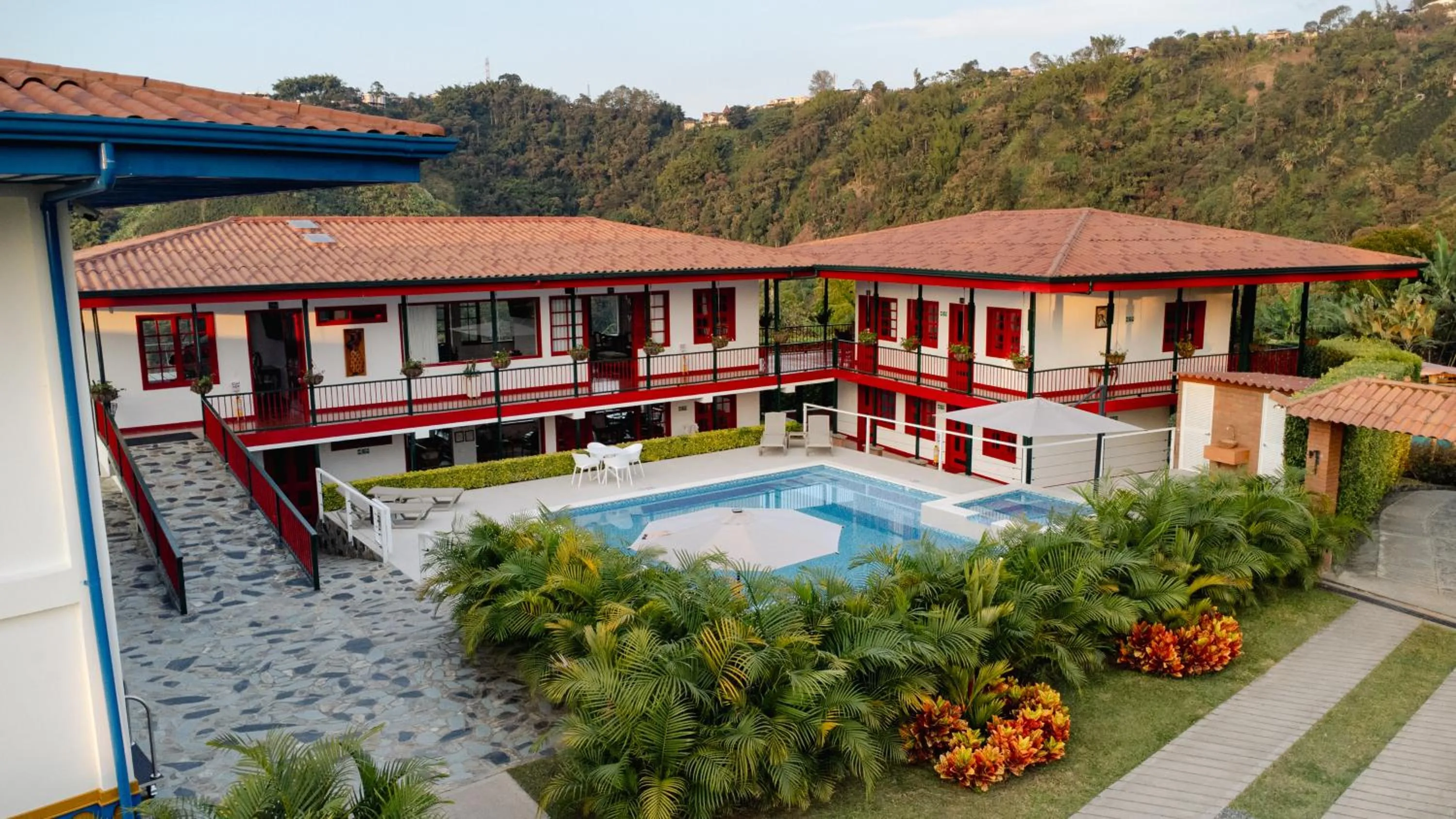 Property building in Atardeceres del Cafe