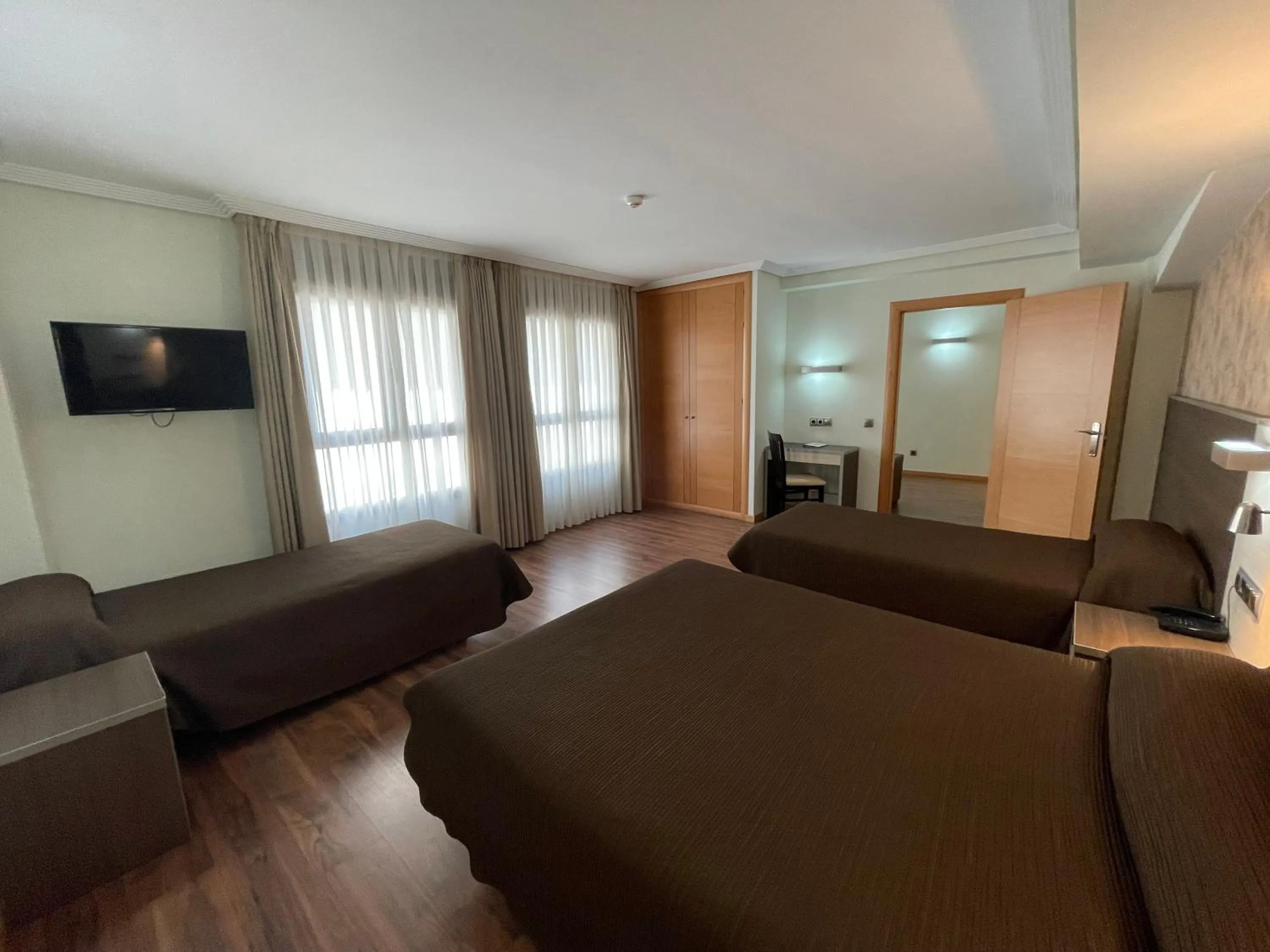 Bed in 4C Bravo Murillo