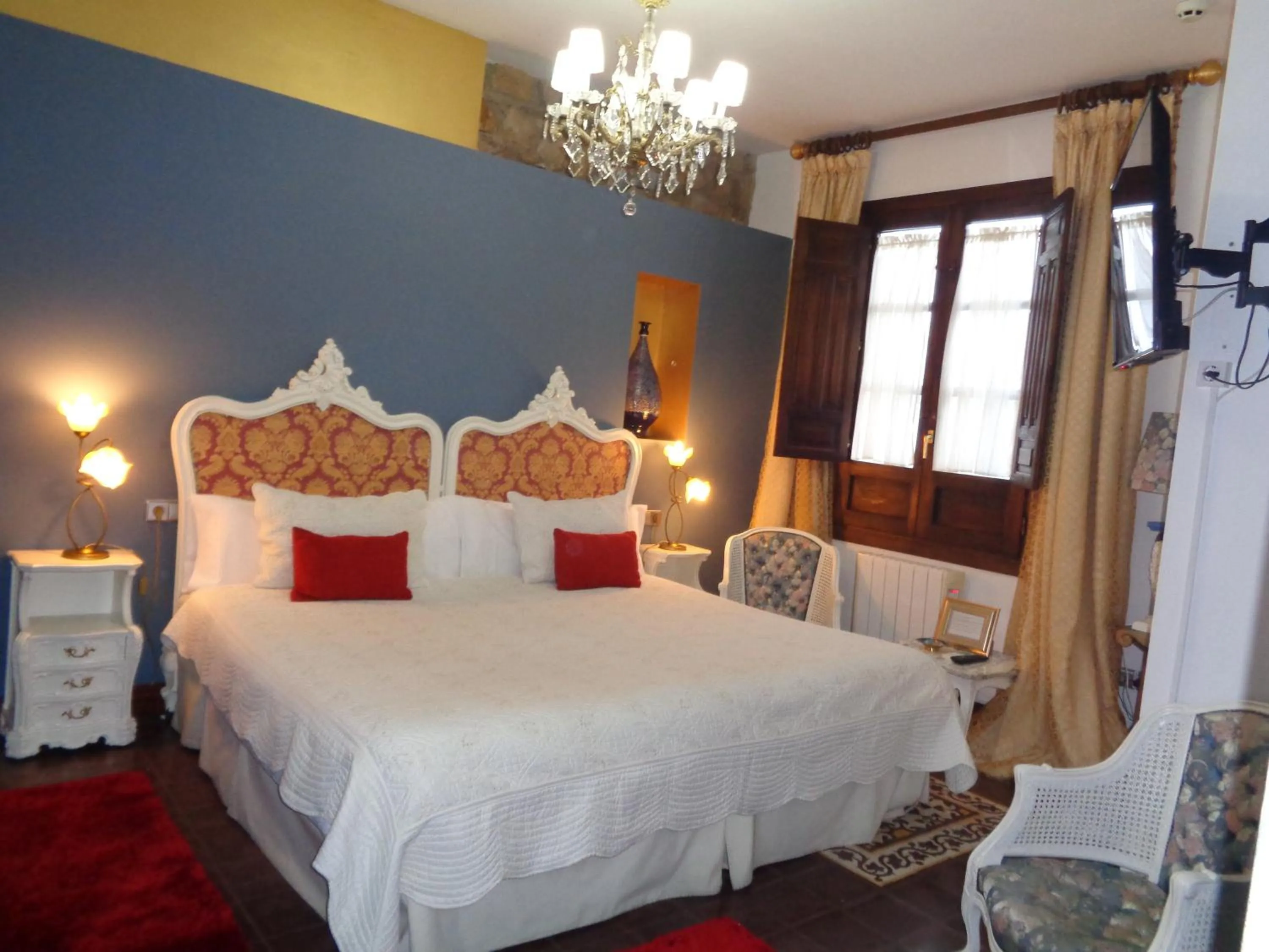 Decorative detail, Bed in Hotel Boutique Nueve Leyendas