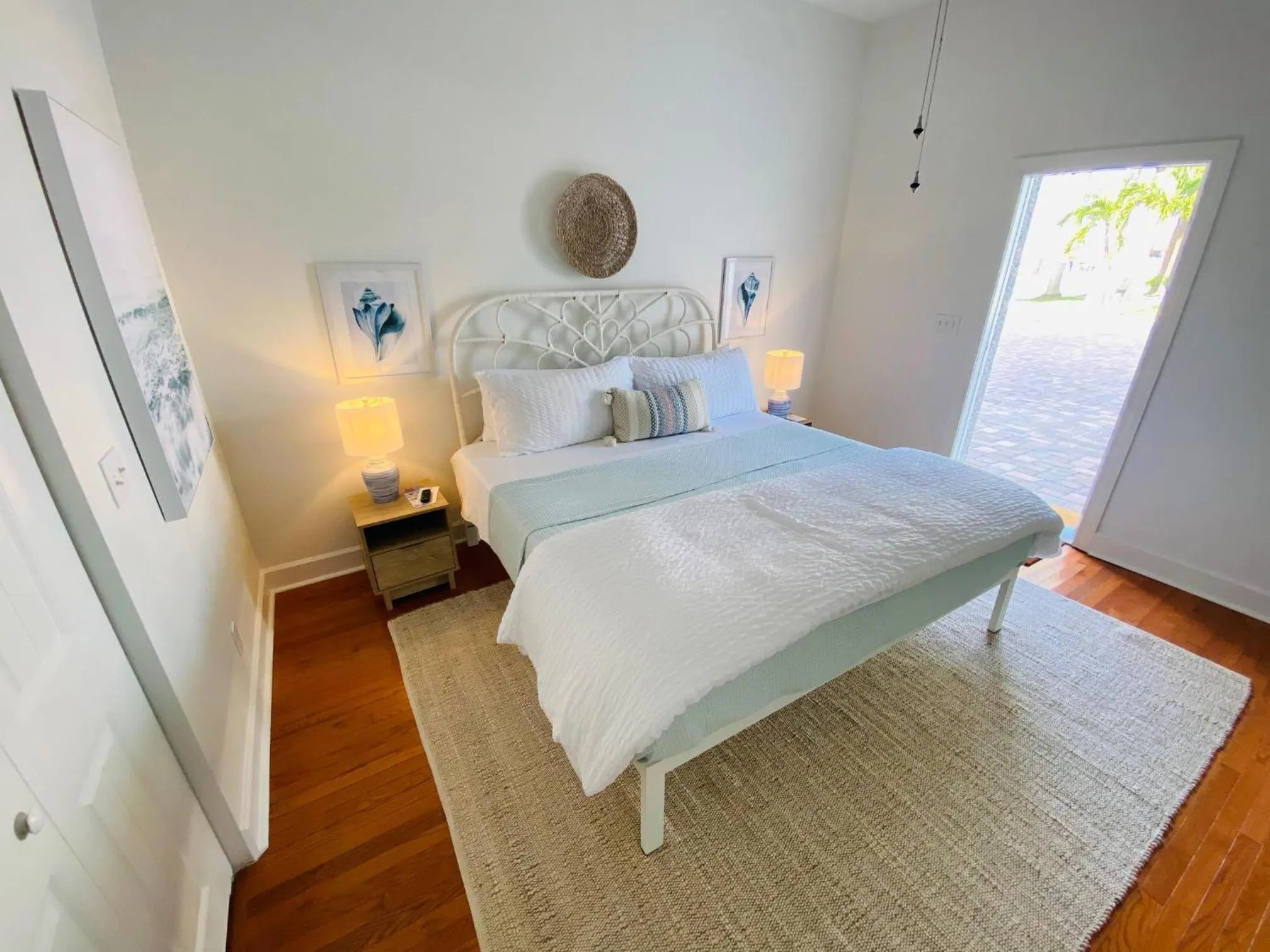 Bed in La Tortuga Historic Pass A Grille St Pete Beach 68