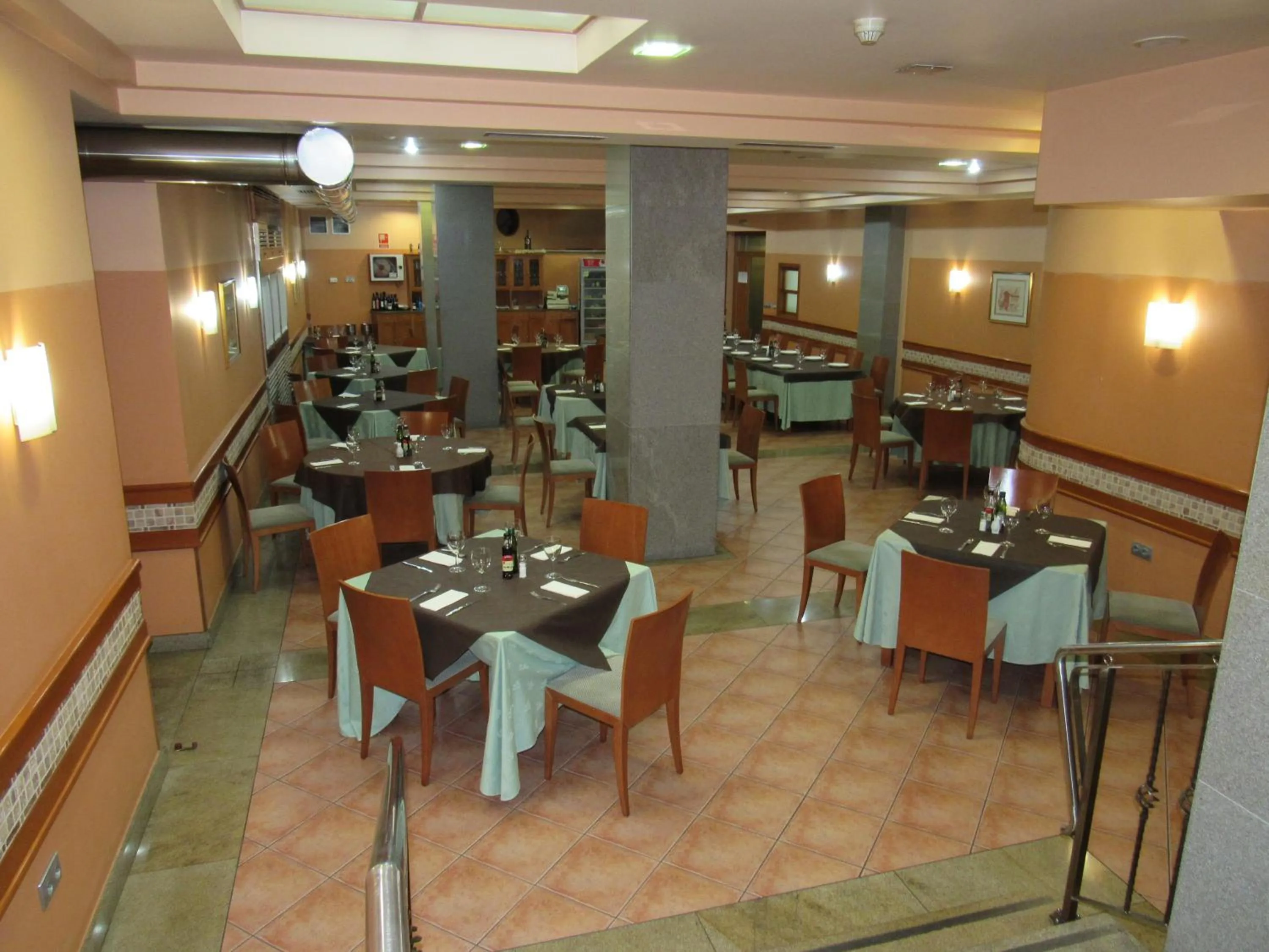 Restaurant/places to eat in Hotel Virgen del Camino Pontevedra