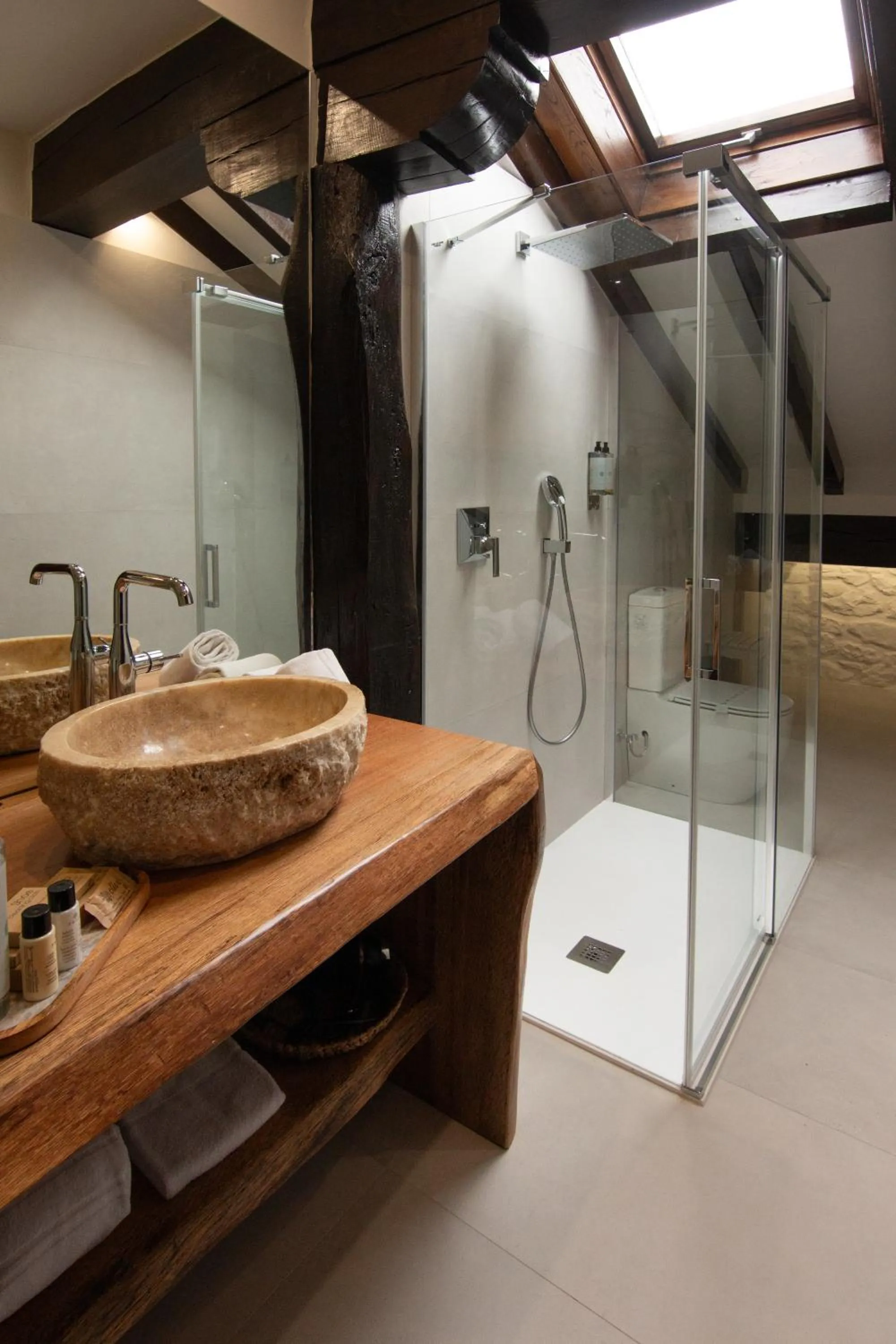 Shower in Hotel Casa del Marqués