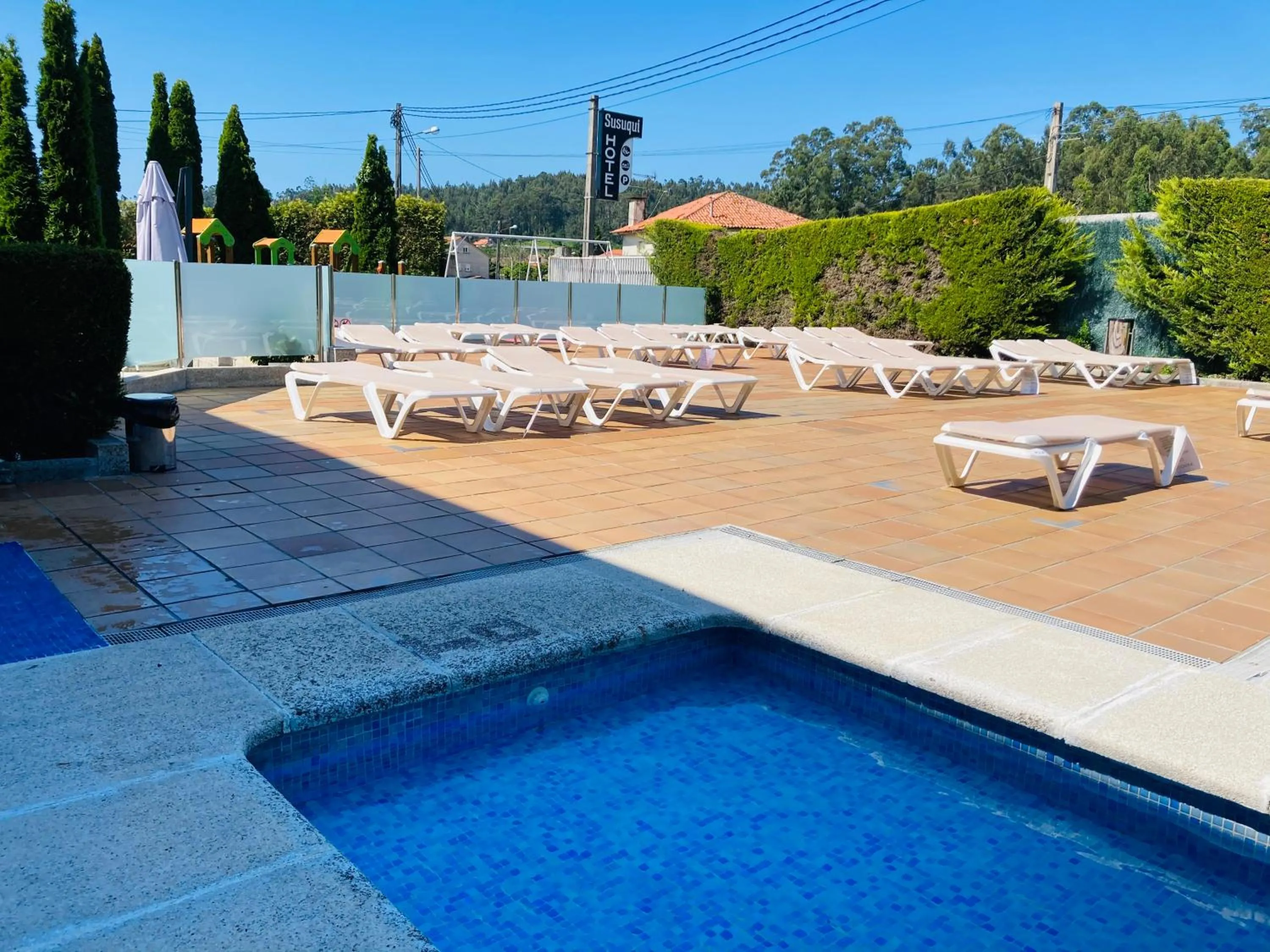 Swimming pool in Hotel Susuqui