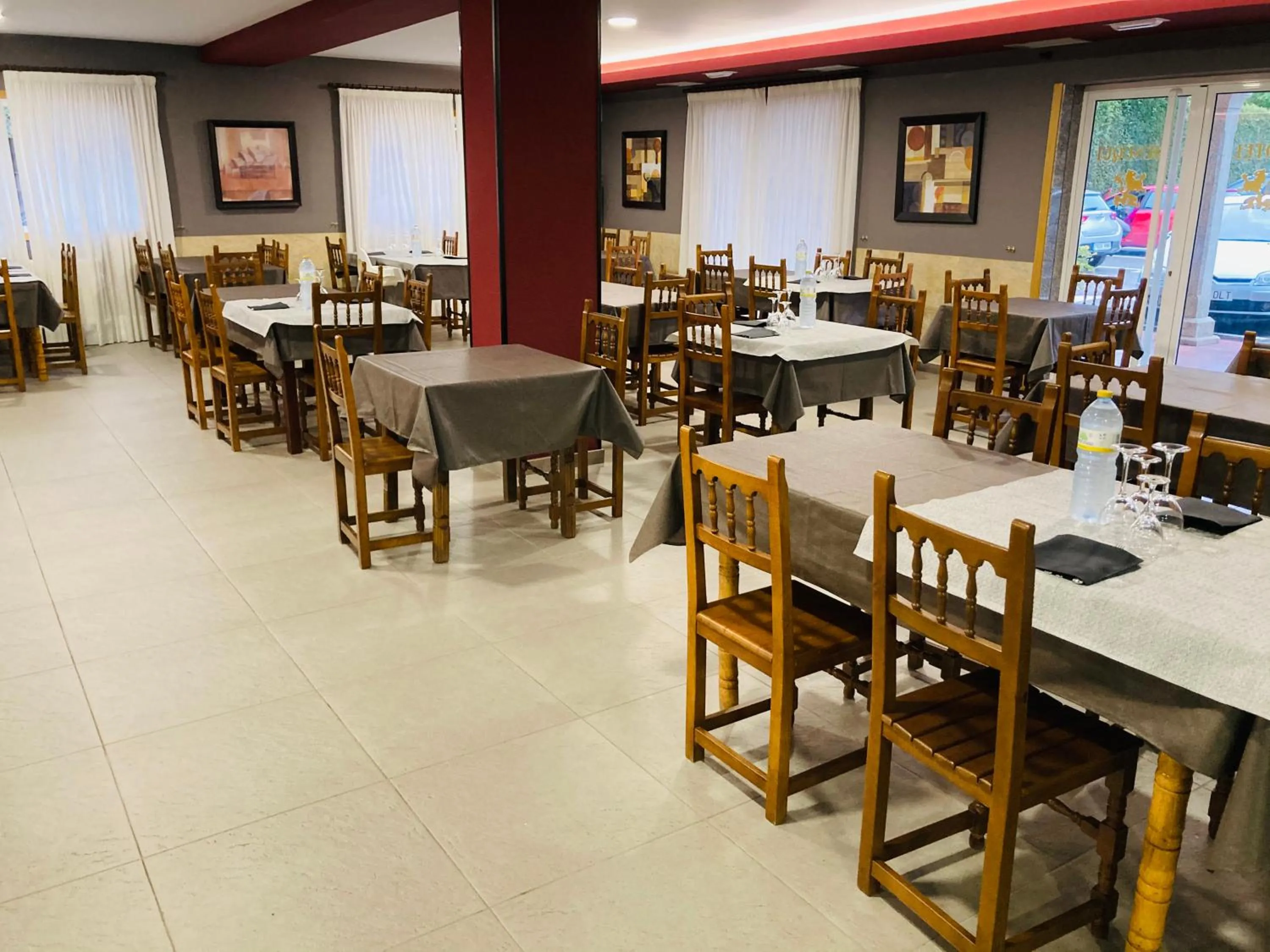 Restaurant/places to eat in Hotel Susuqui