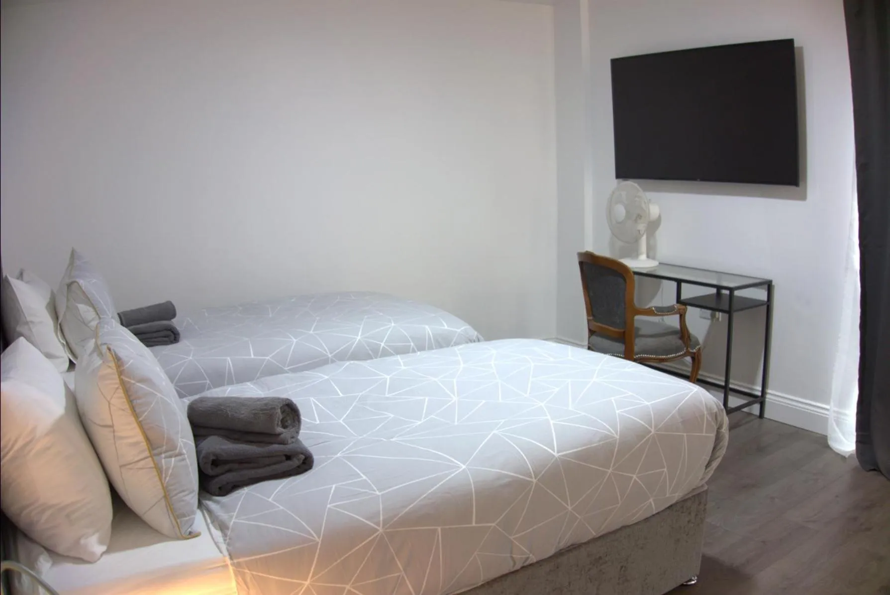 Bed in Abbey Point Hotel