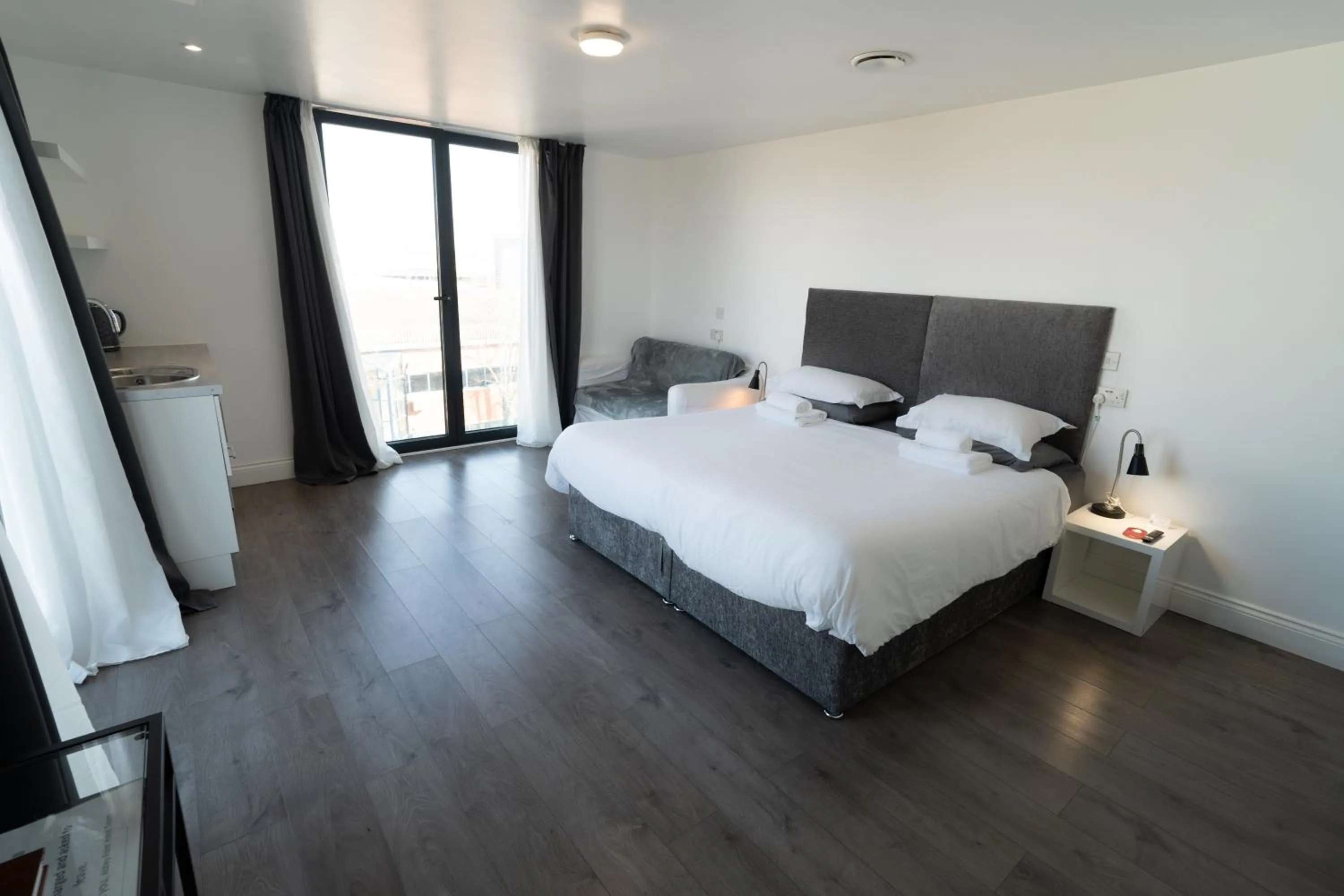 Bed in Abbey Point Hotel