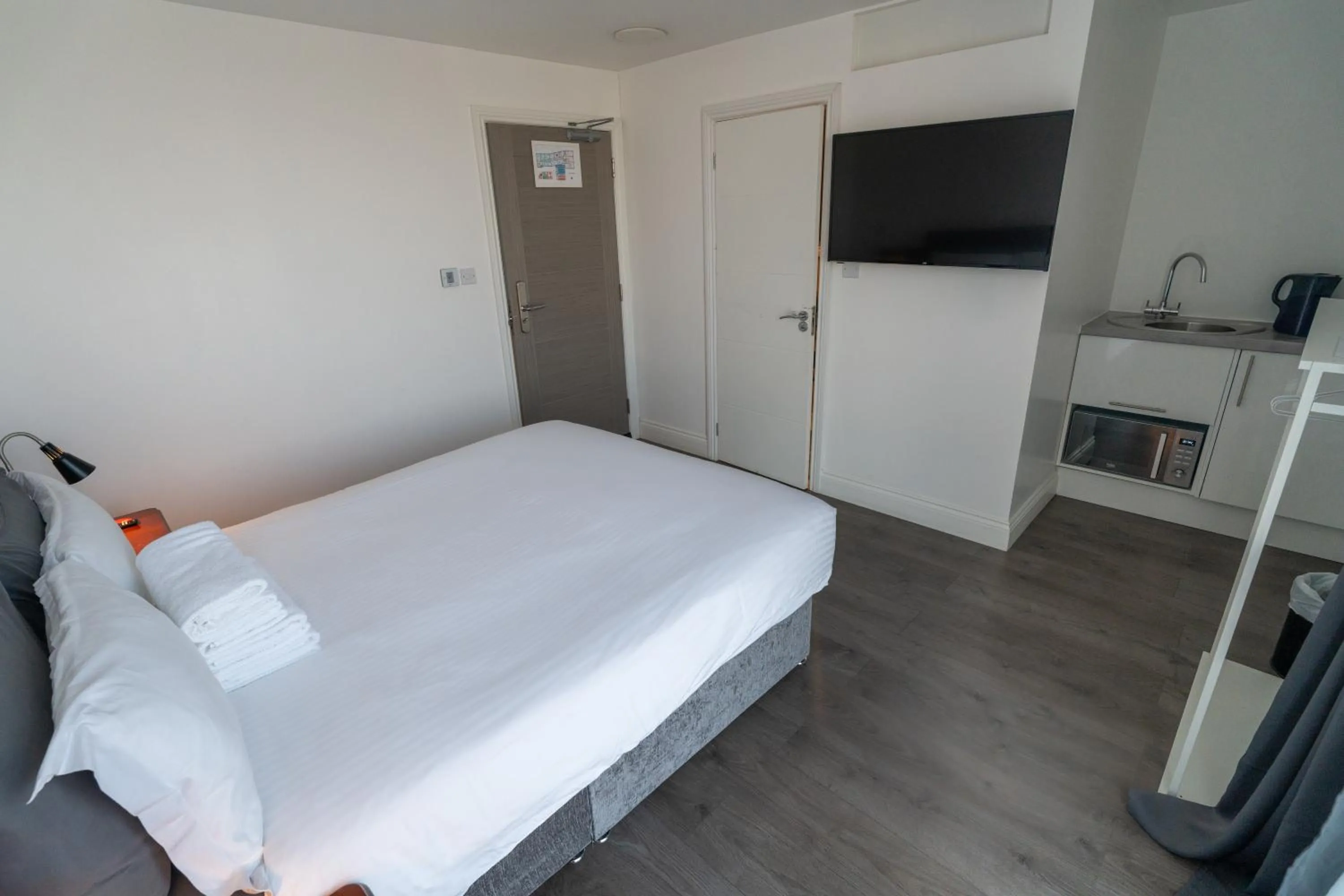 Bed in Abbey Point Hotel