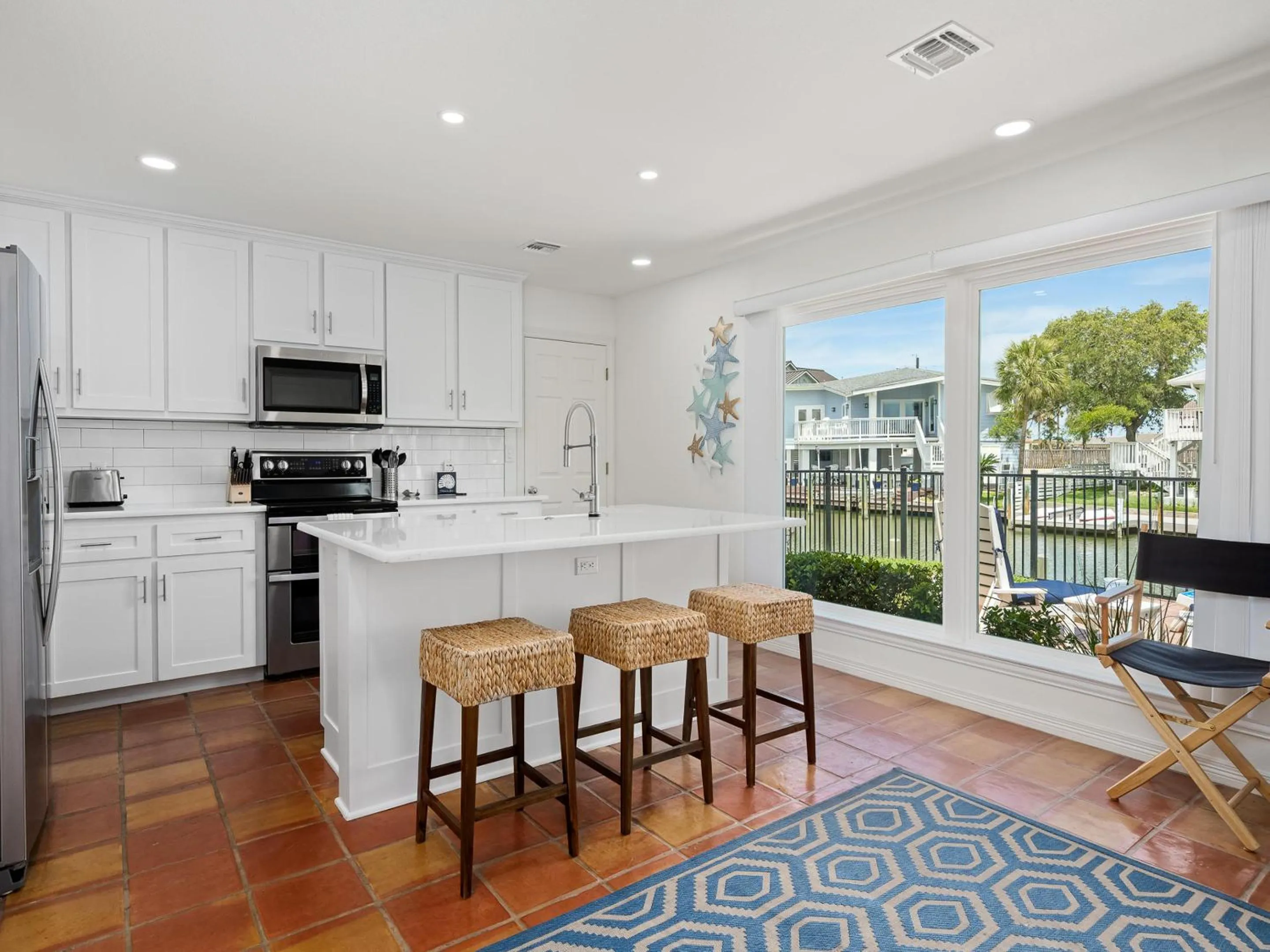 Property building in Flamingo House