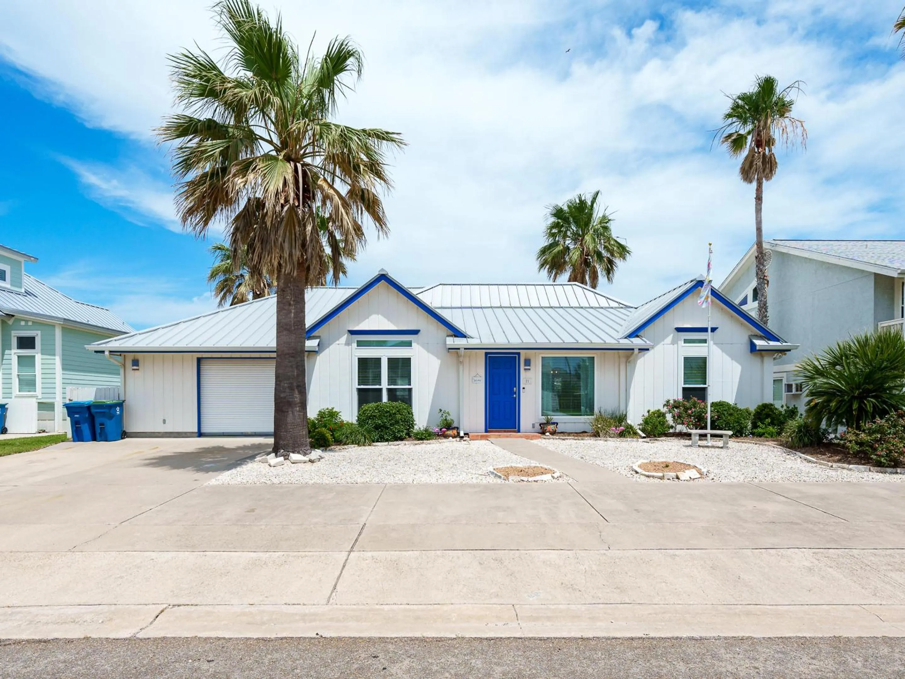 Property building in Flamingo House