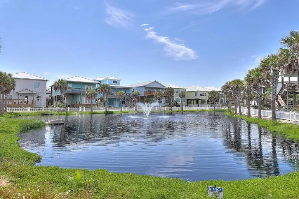 Property building in Whooping Crane Lane