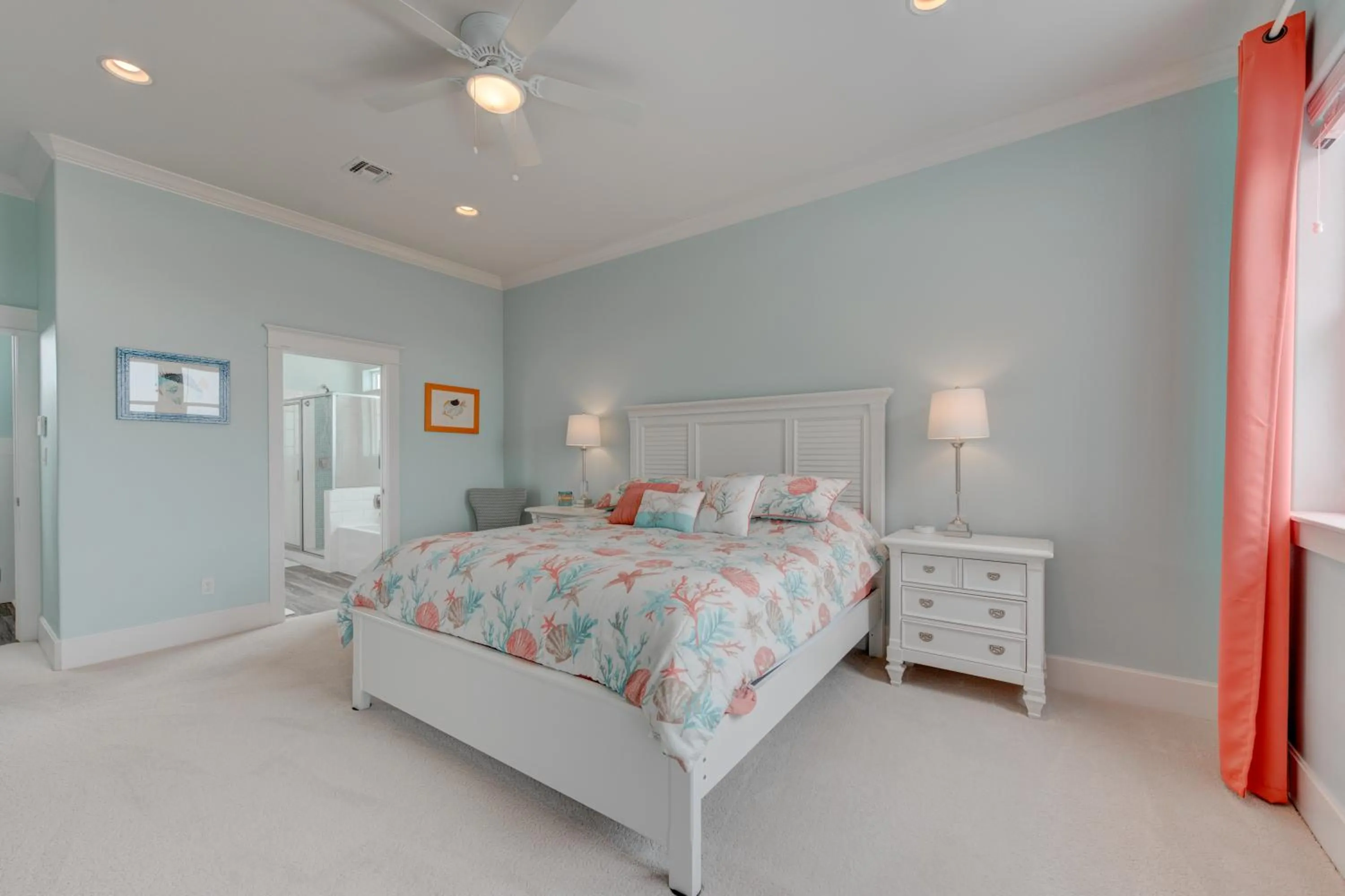 Property building, Bed in Whooping Crane Lane