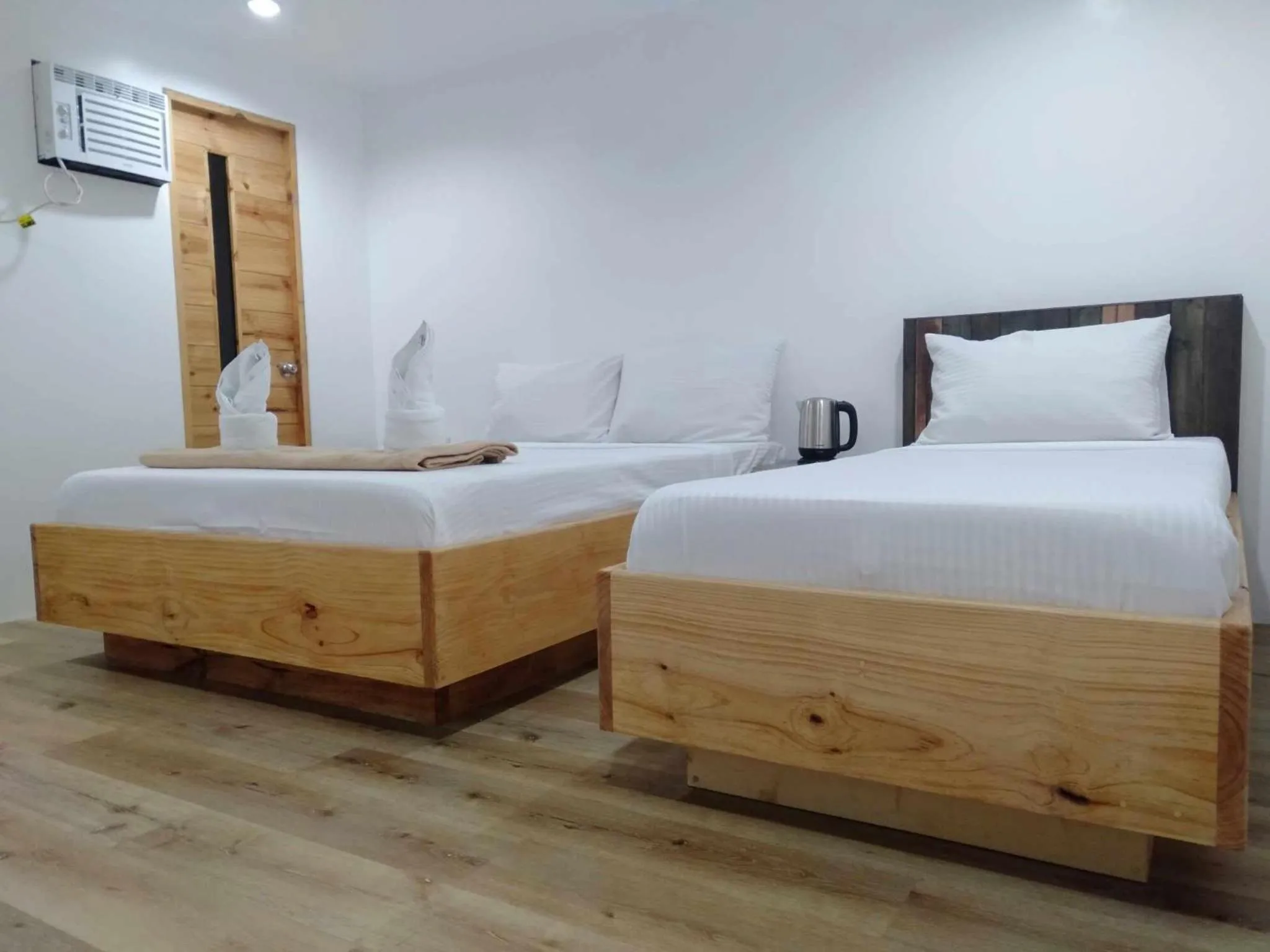 Bed in M LILOAN PENSION HOUSE