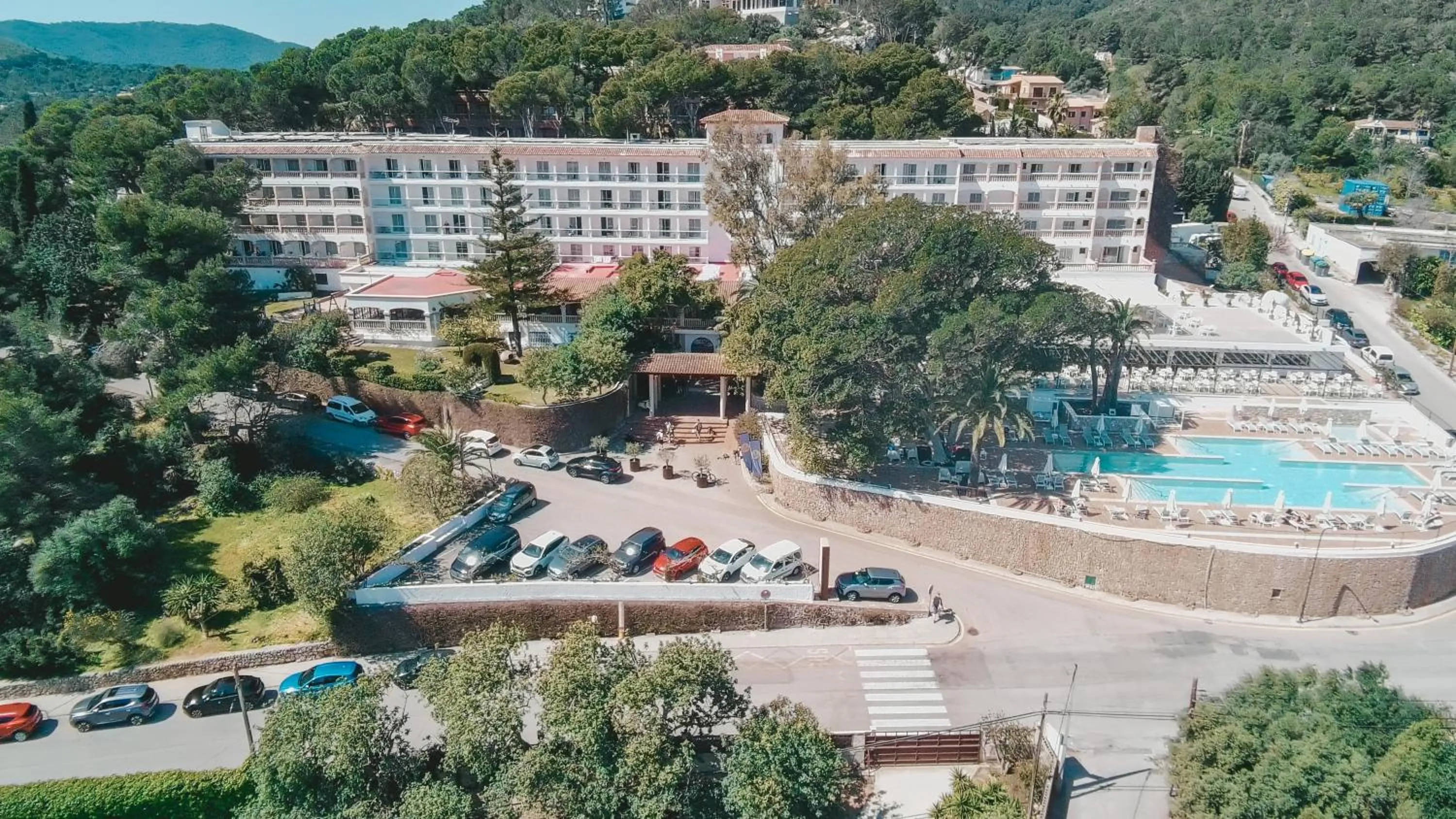 Facade/entrance in Hotel Na Taconera