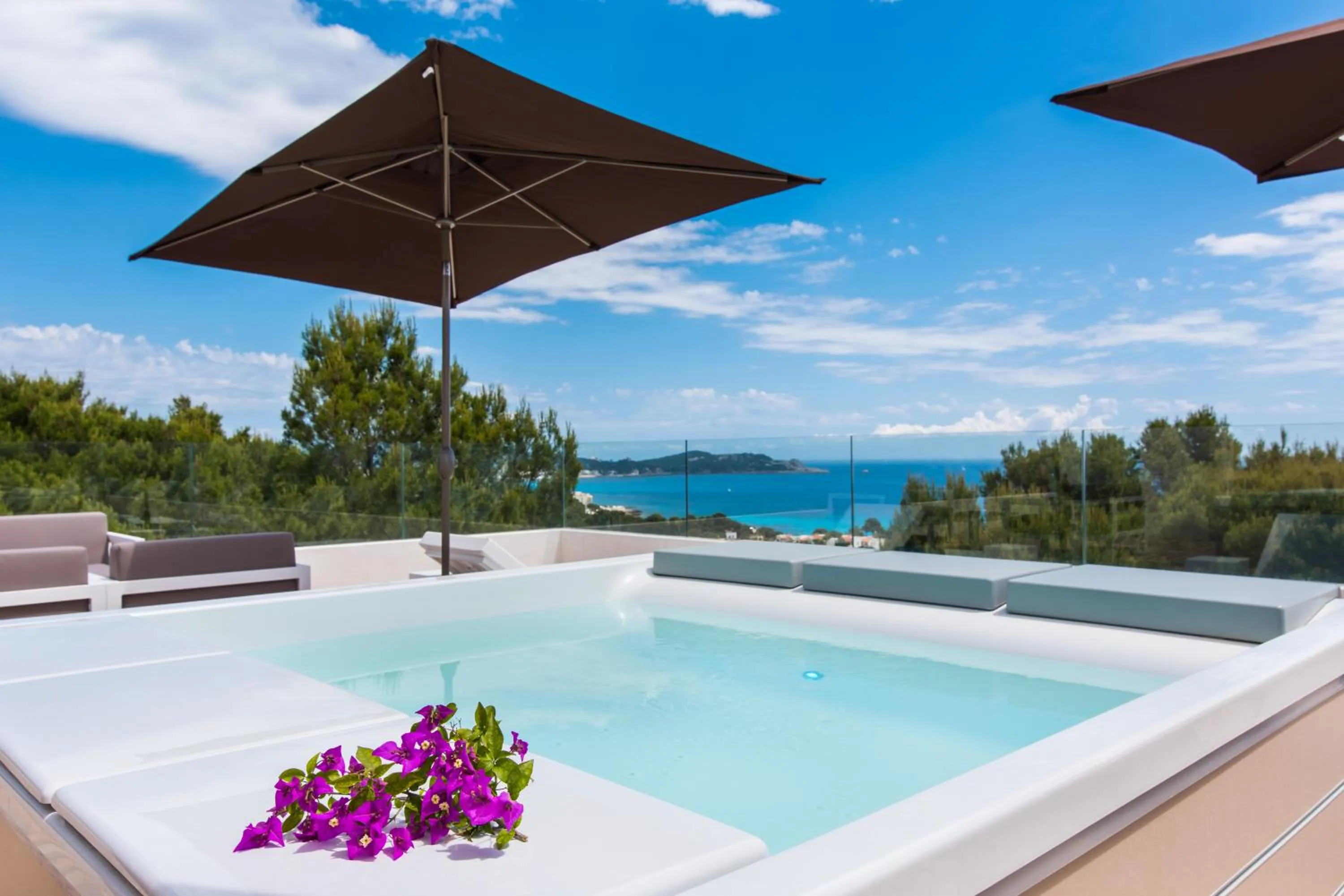 Hot Tub in Hotel Na Taconera