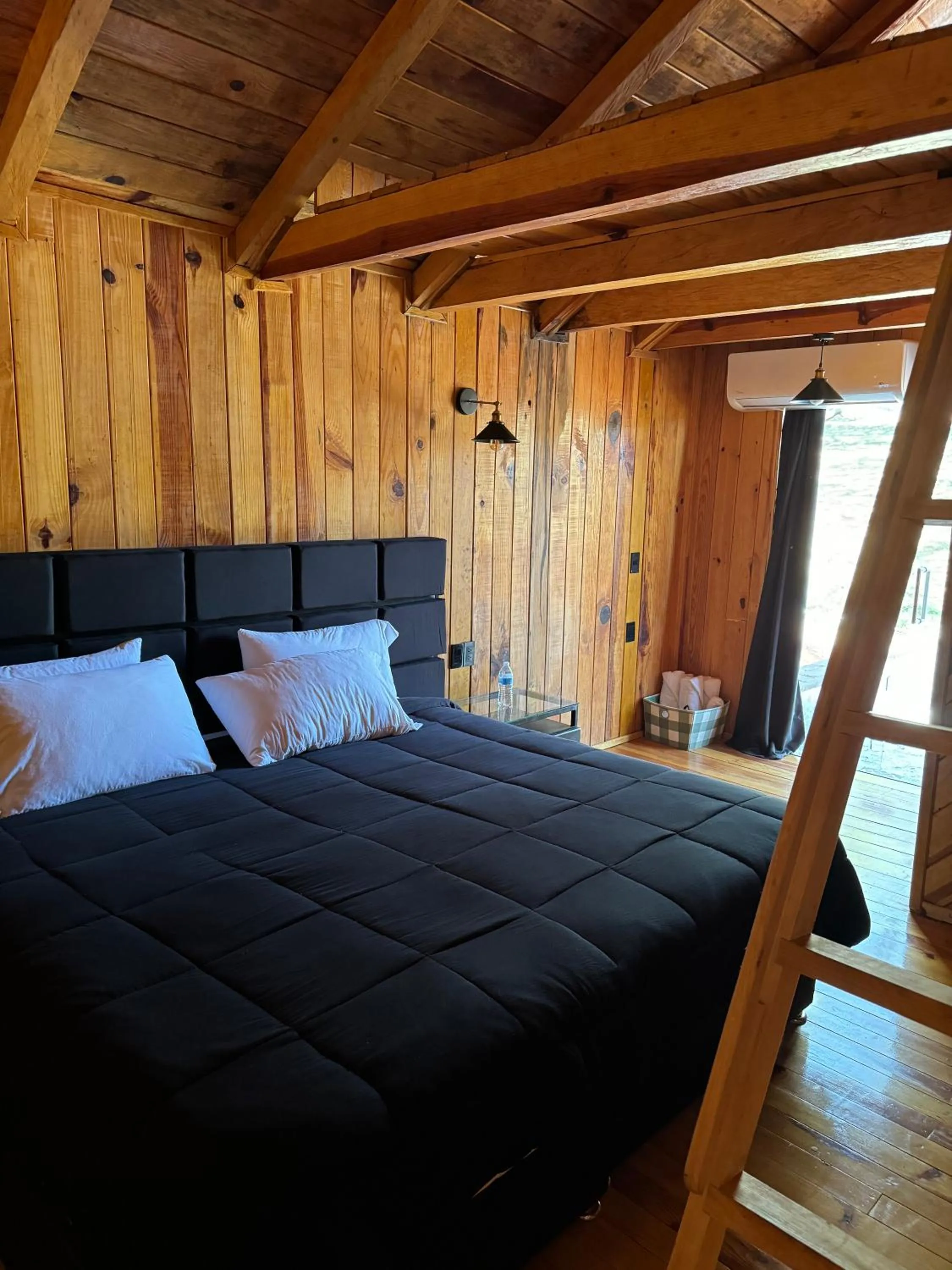 Bed in PINE TREE Mazamitla Hotel Boutique & Cabañas