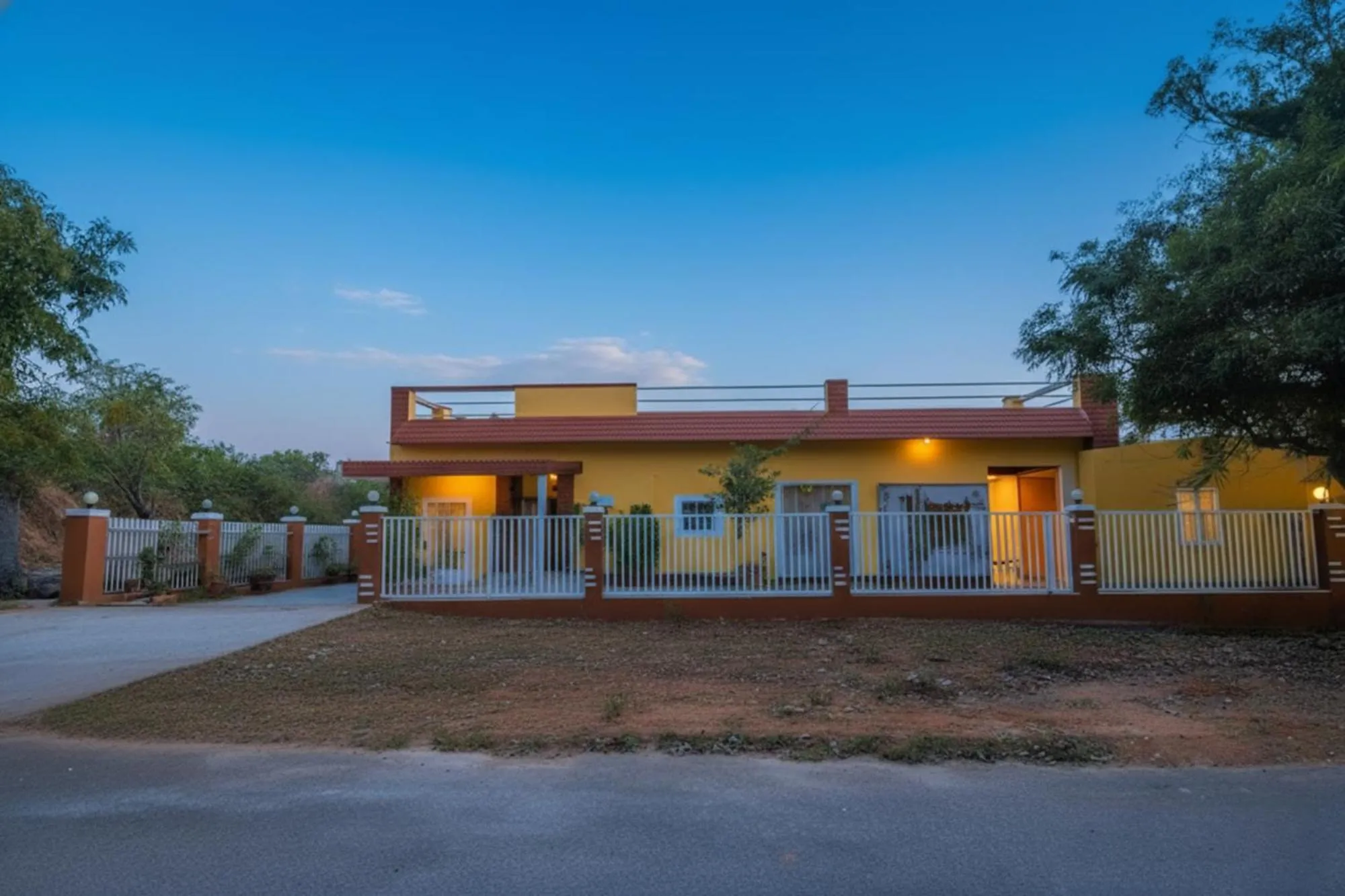 Property building in Via Airport Stay Inn