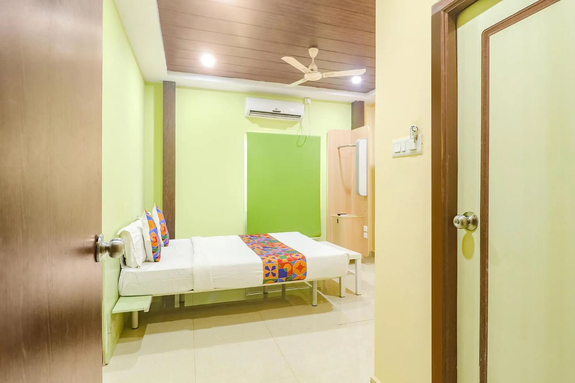 Bed in FabExpress Airport Stay Inn - Nr Hyderabad Airport