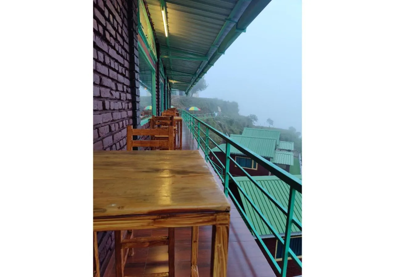 Property building in LaSerene The Cottage - Pangoot