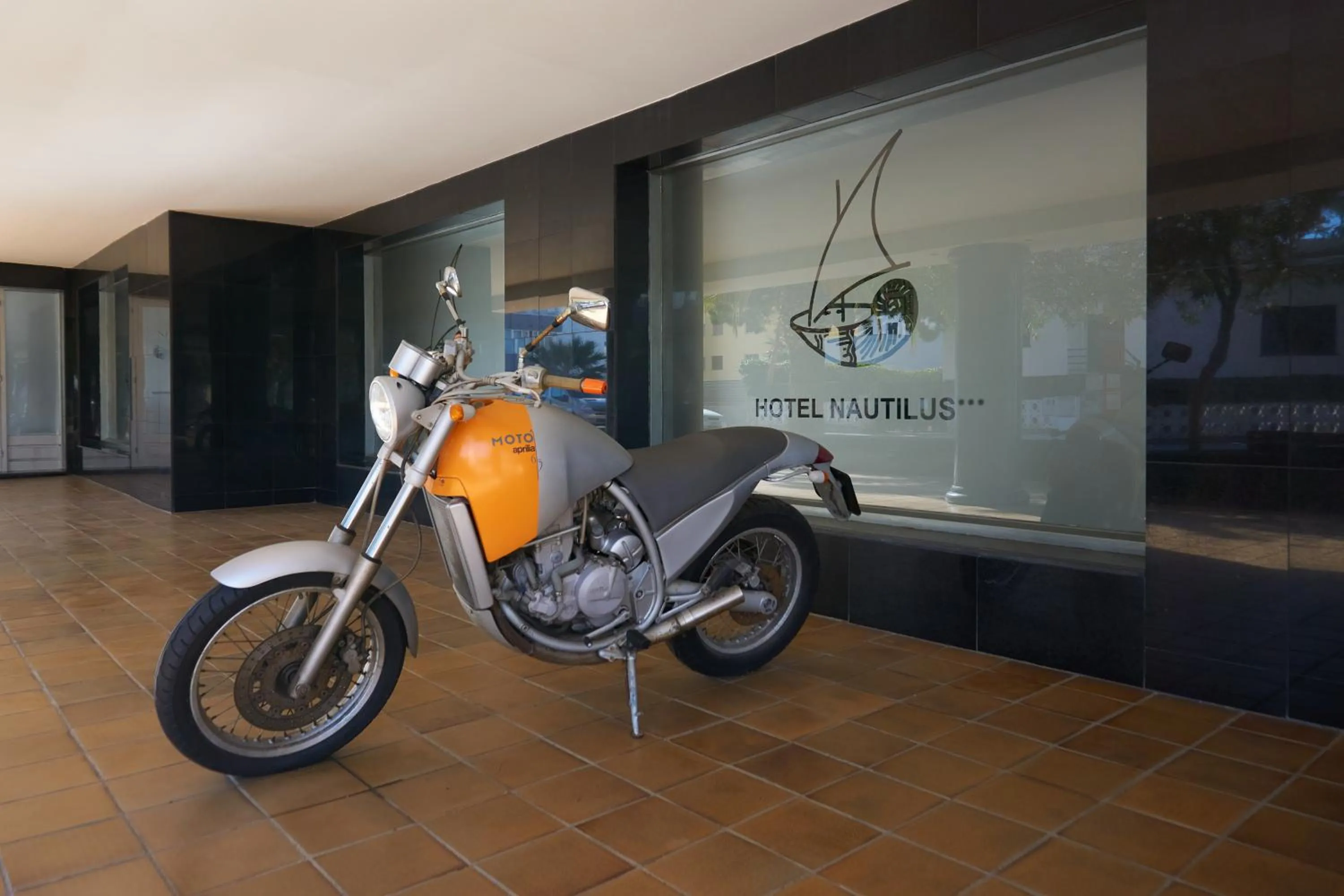 Parking in Nautilus Hotel