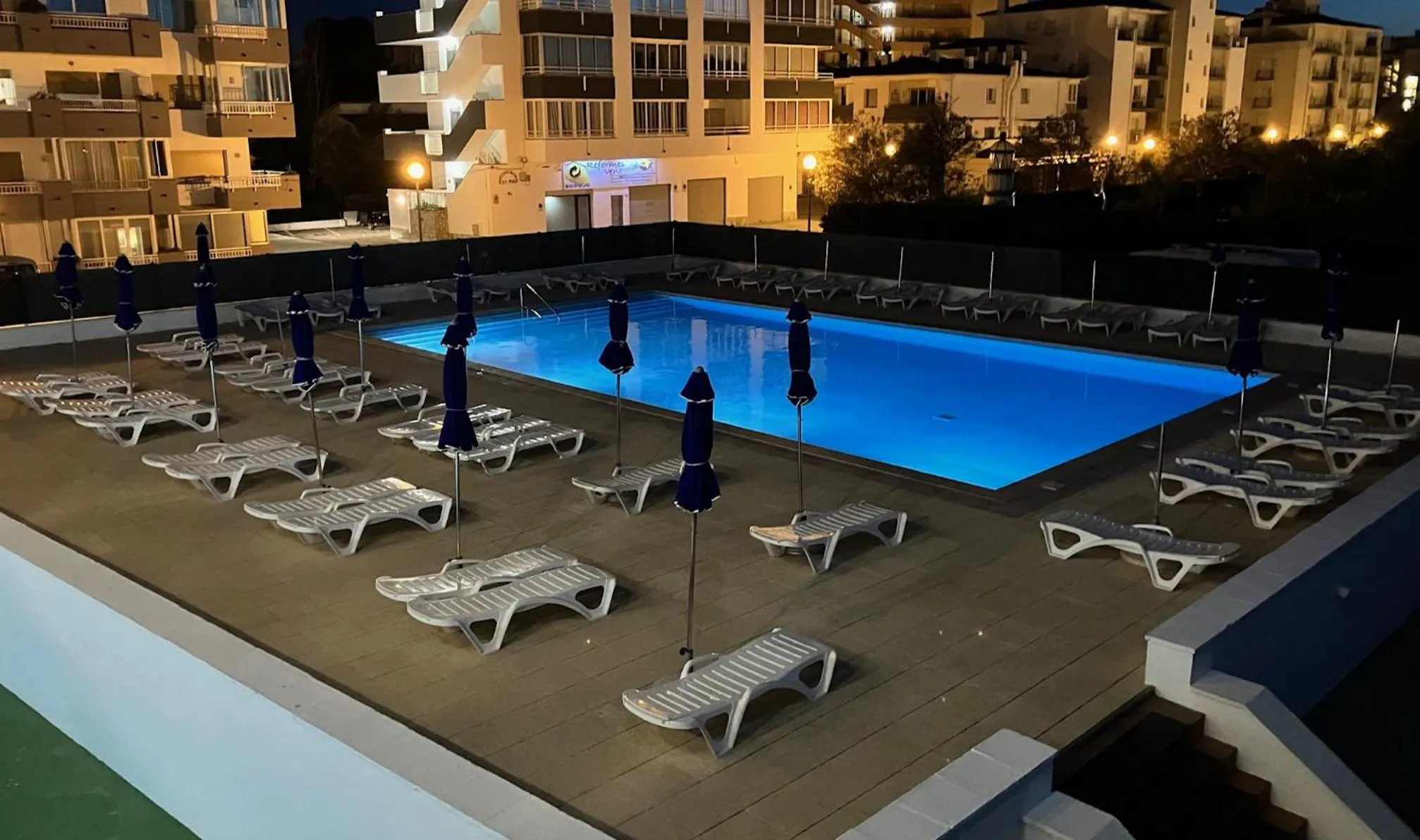 Swimming pool in Nautilus Hotel