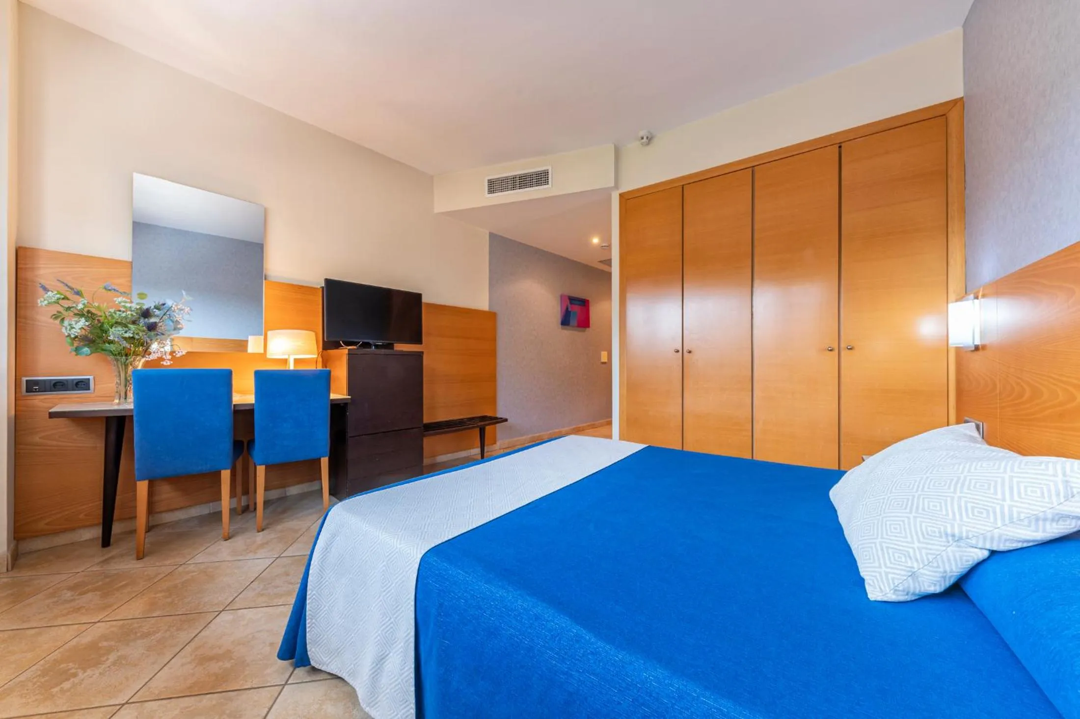 Bed in Hotel Rober Palas