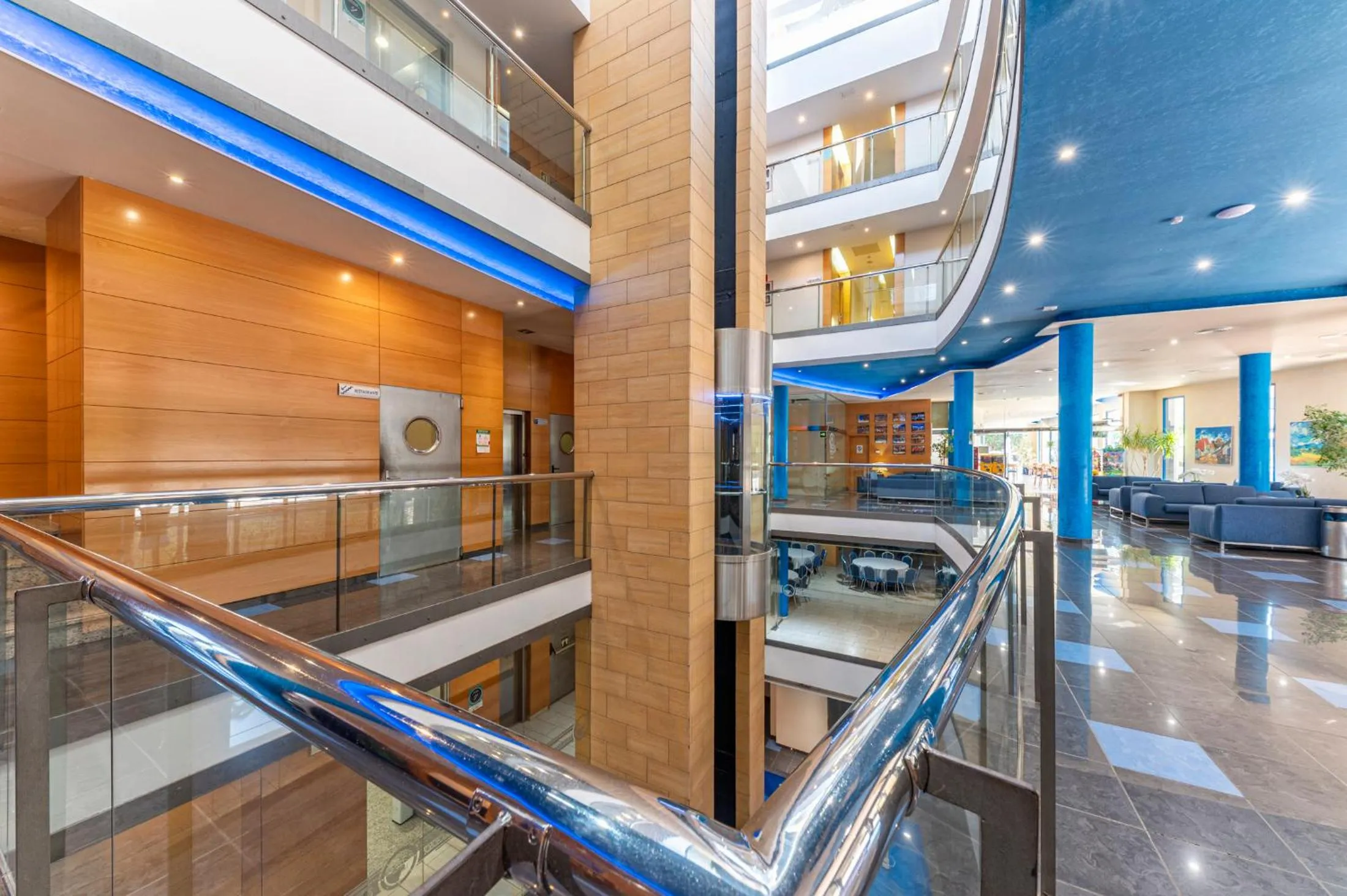 Property building in Hotel Rober Palas