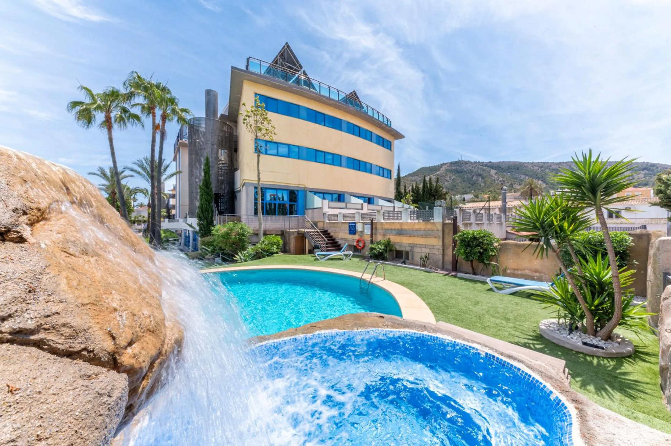 Pool view in Hotel Rober Palas