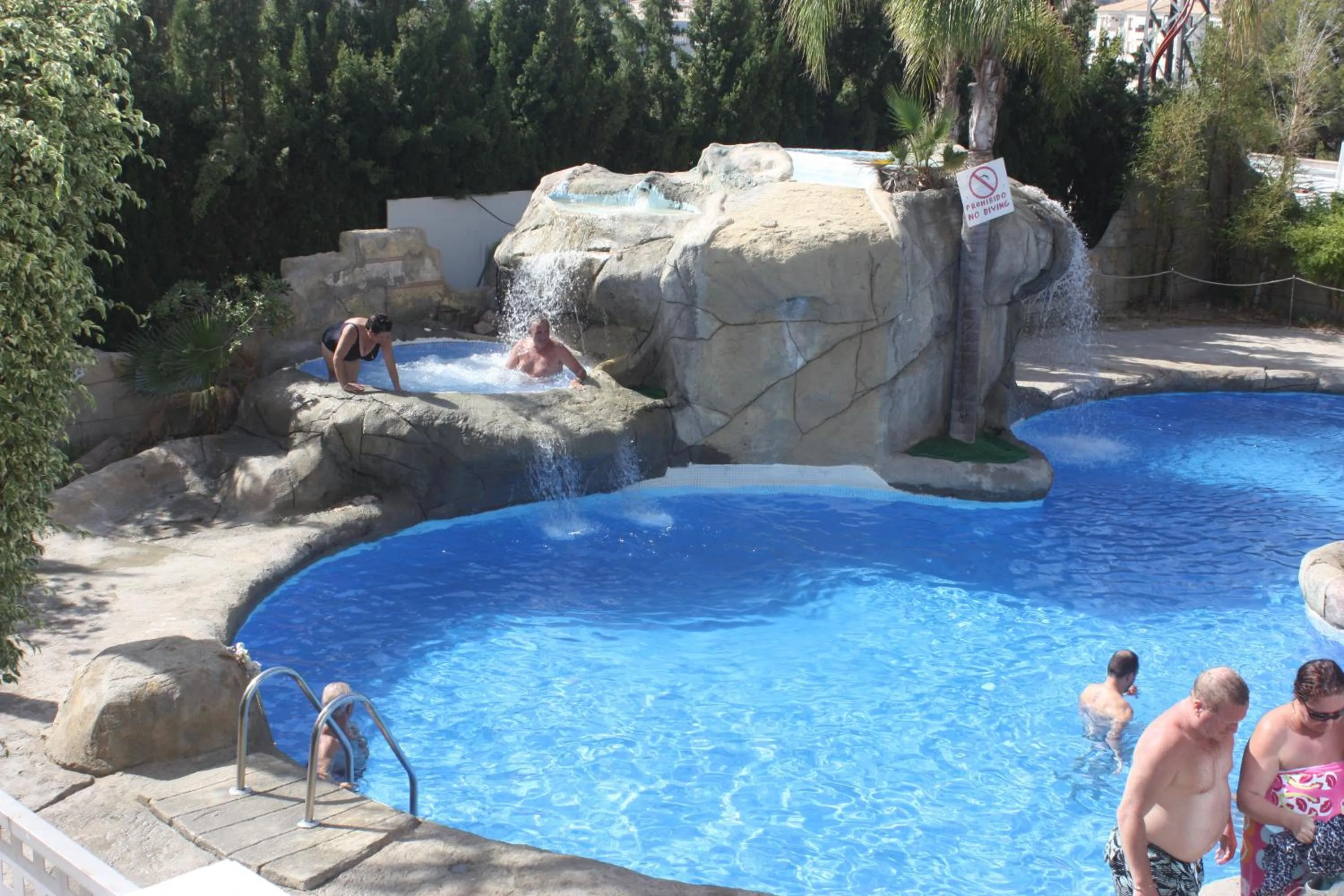 People in Hotel Rober Palas