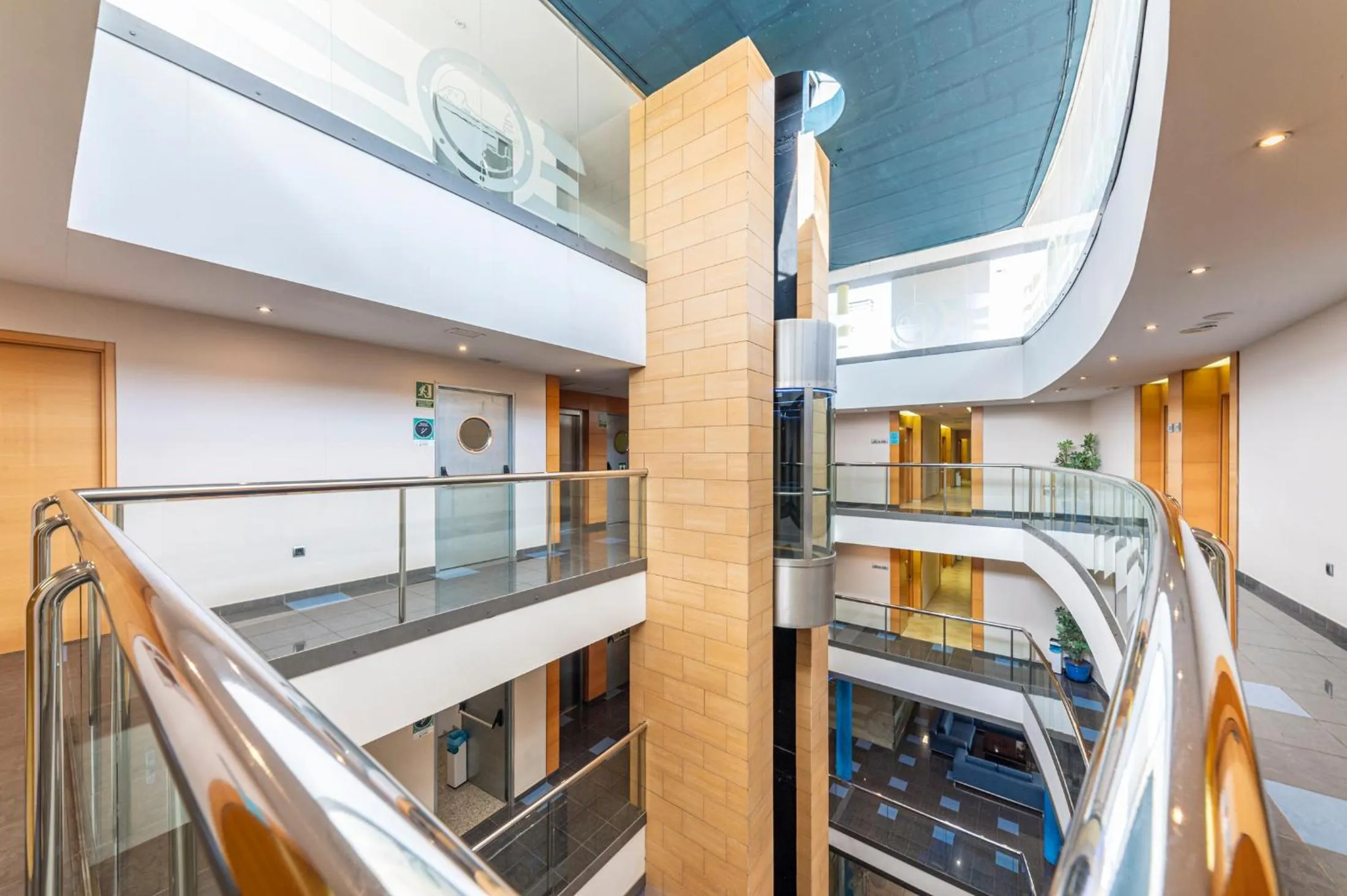 Property building in Hotel Rober Palas